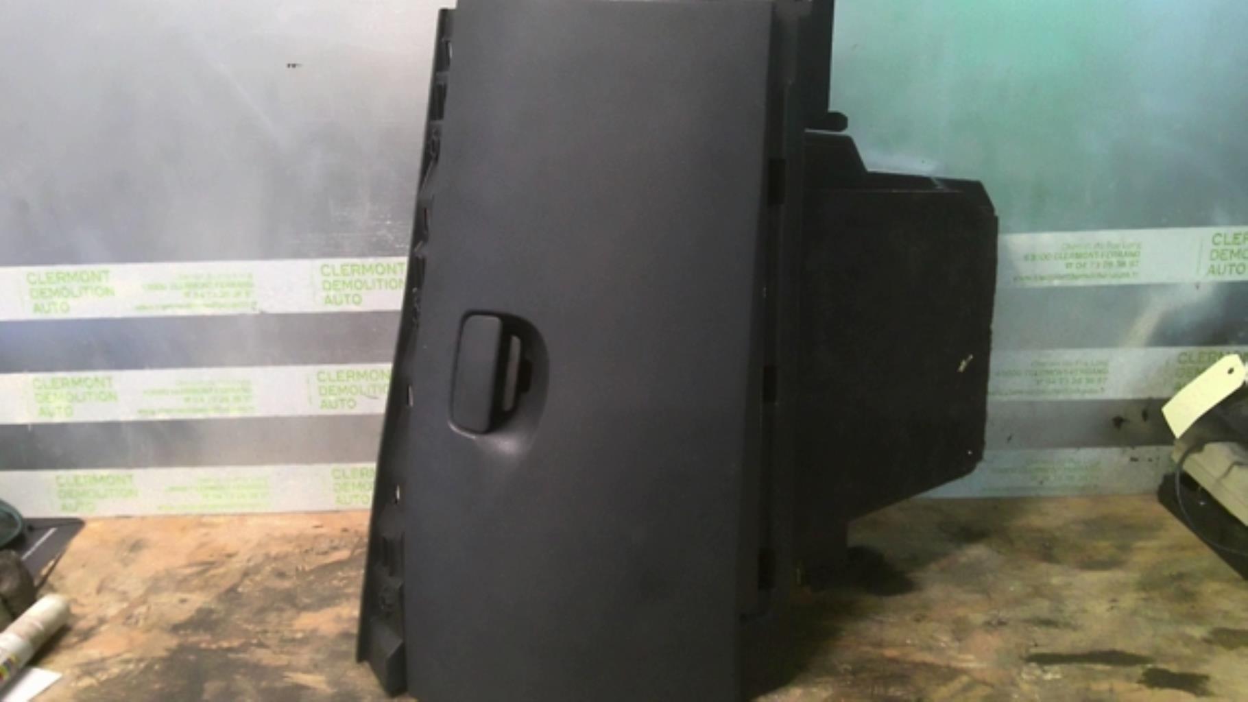 Boite a gants RENAULT MEGANE 3 PHASE 2 Diesel - 1