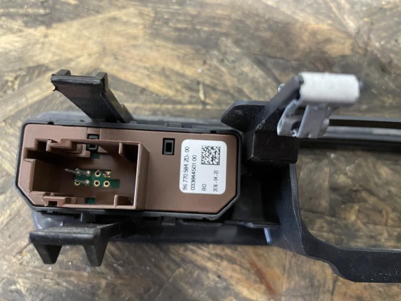 Bouton/Interrupteur PEUGEOT 508 1 PHASE 2 Diesel - 1