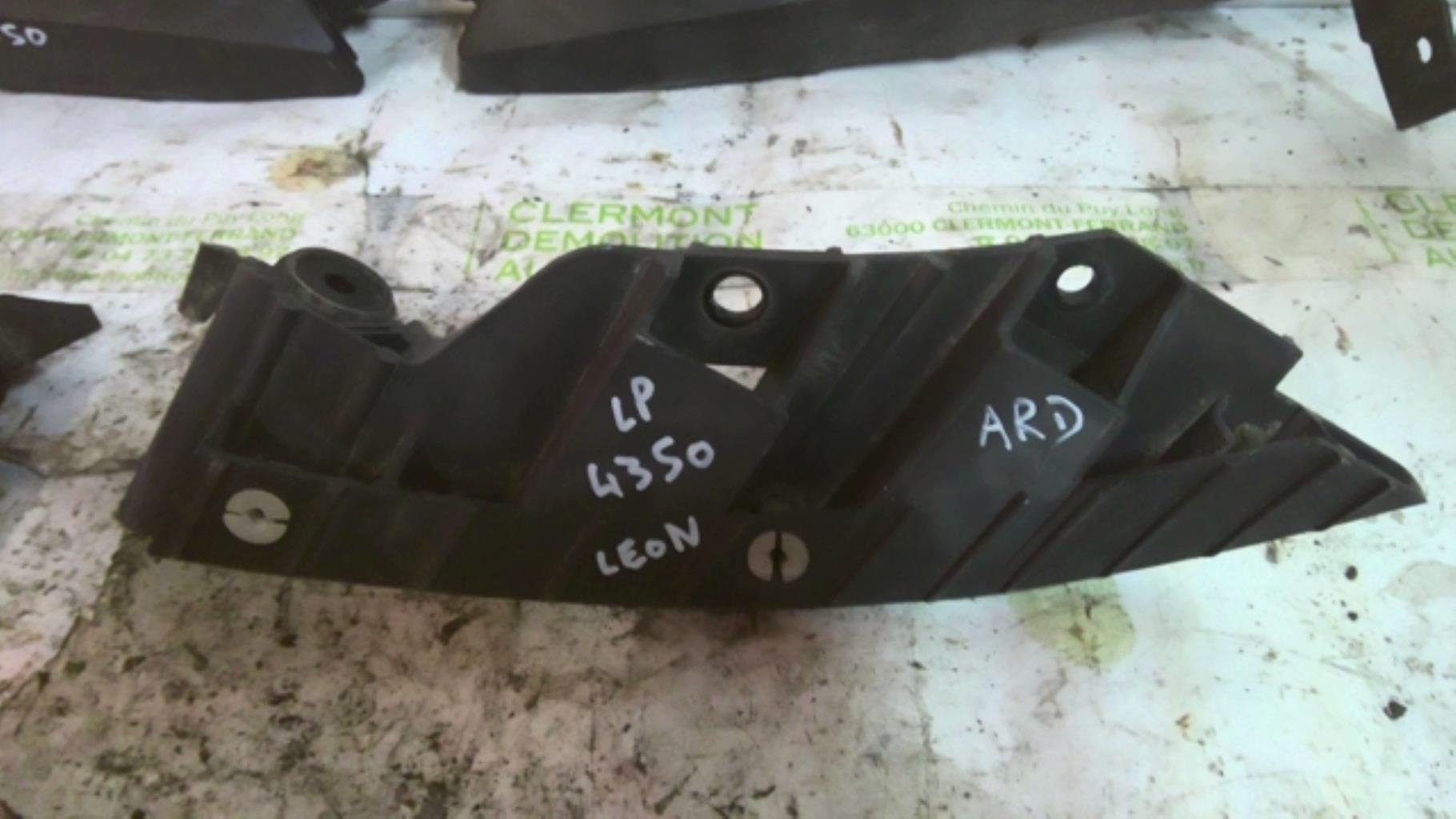 Support de pare chocs arriere SEAT LEON 2 PHASE 1 Diesel - 1