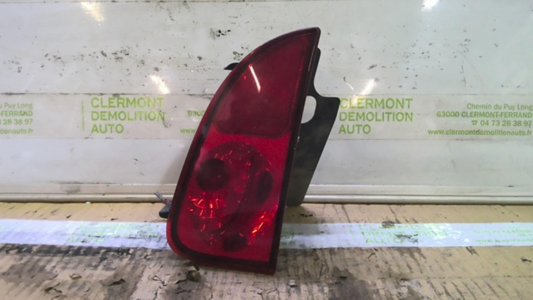 Anti brouillard arriere droit RENAULT ESPACE 4  - 1