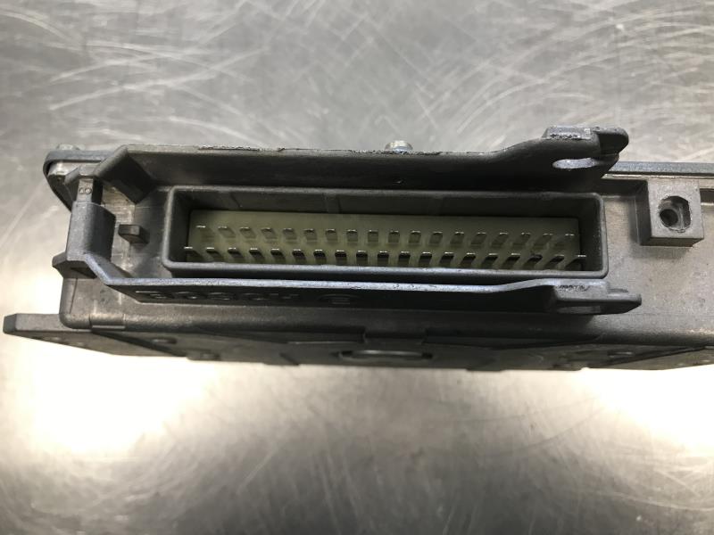 Calculateur PEUGEOT 106  - 1