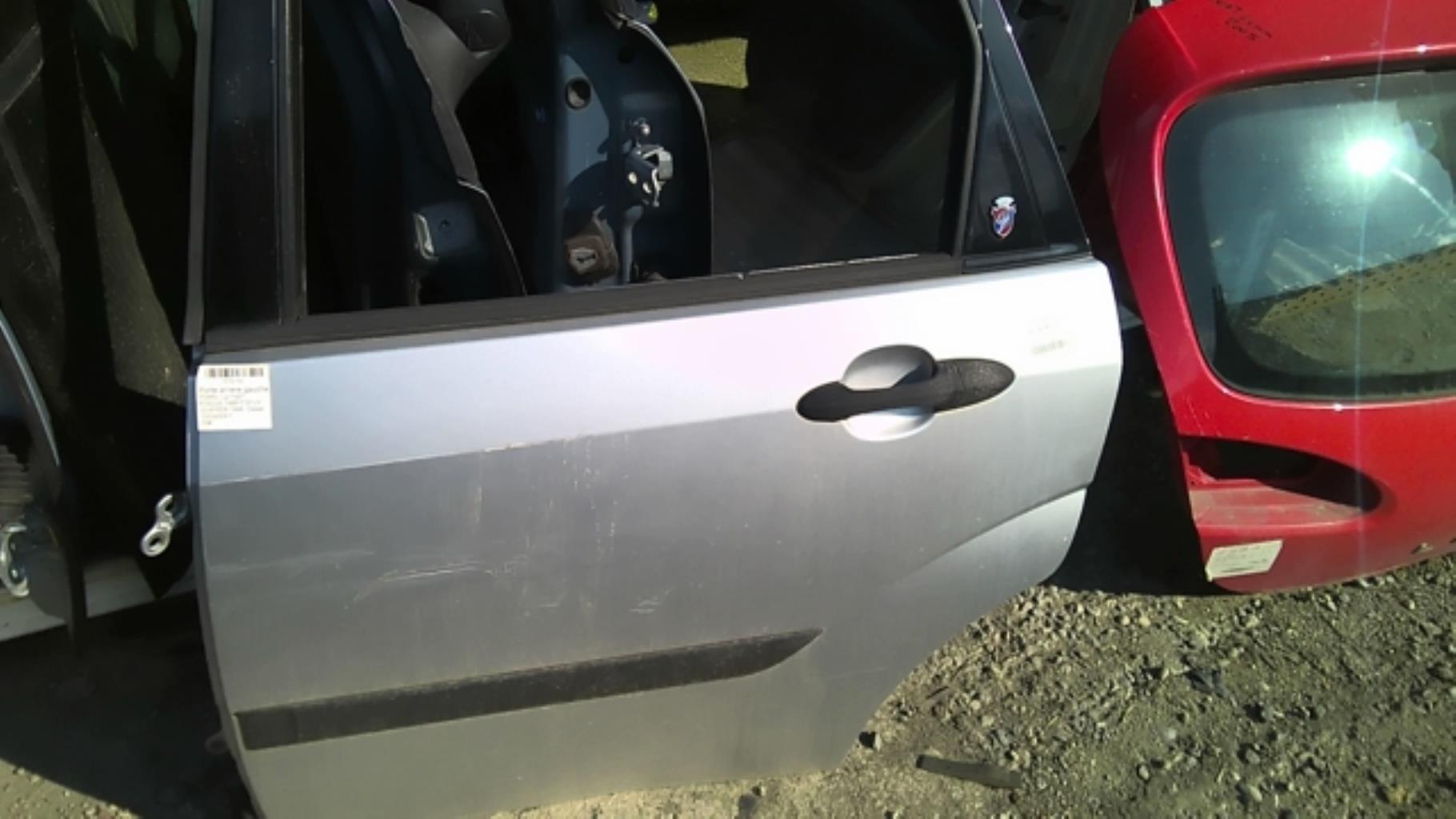 Porte arriere gauche FORD FOCUS 1 BREAK Diesel - 1