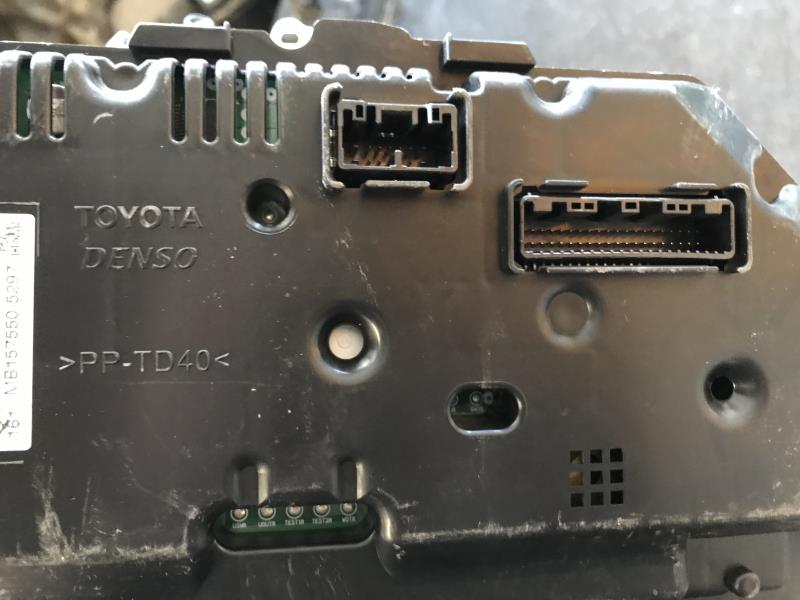 Compteur TOYOTA YARIS 2 PHASE 2  - 1