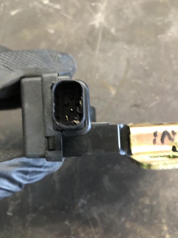 Serrure de coffre MINI MINI 1 R50/R53 PHASE 1 Essence - 1