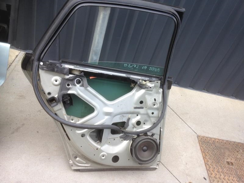 Porte arriere gauche AUDI A4 2 PHASE 1 Diesel - 1