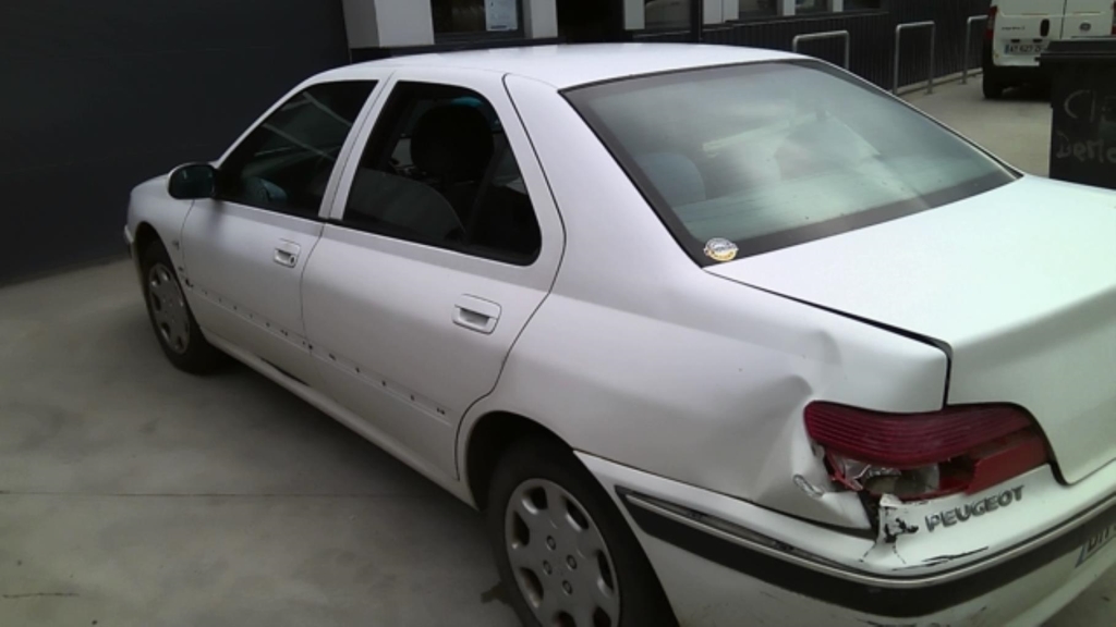 Custode arriere gauche PEUGEOT 406 PHASE 1 Diesel - 1