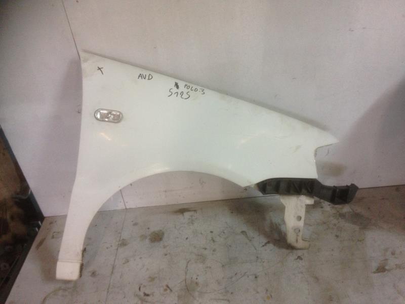 Aile avant droit VOLKSWAGEN POLO 3 PHASE 2 Essence - 1