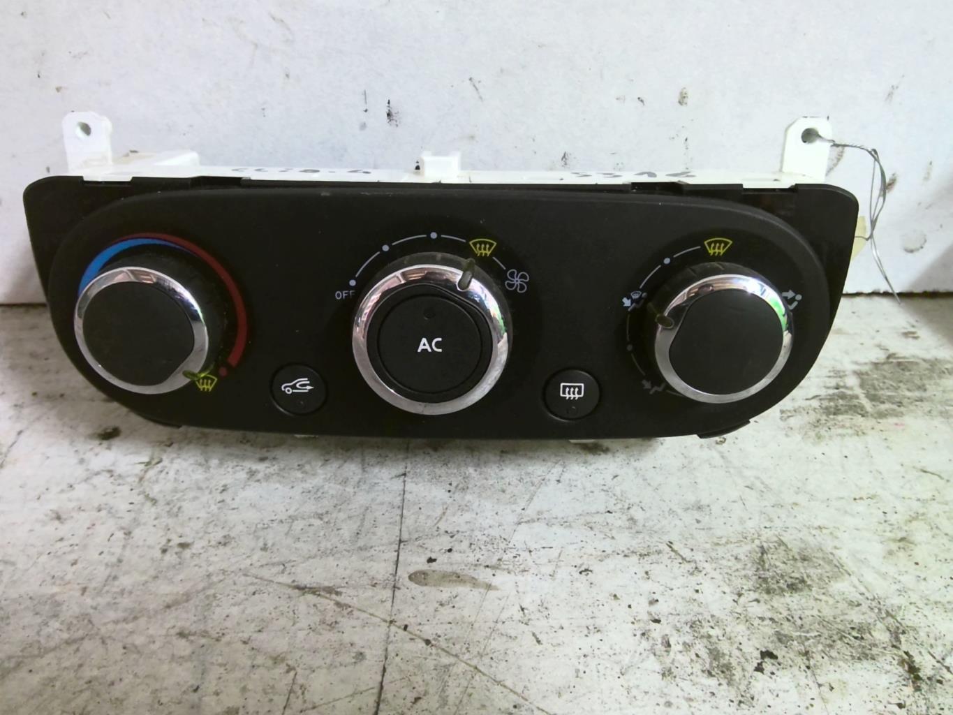 Commande chauffage RENAULT CLIO 4 PHASE 1 Diesel - 1