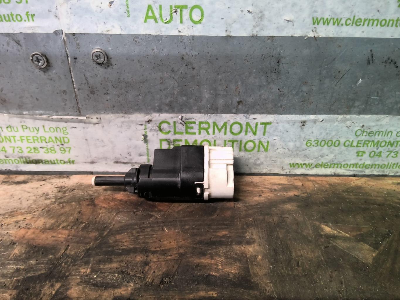 Contacteur feu stop RENAULT CLIO 4 PHASE 1 Diesel - 1