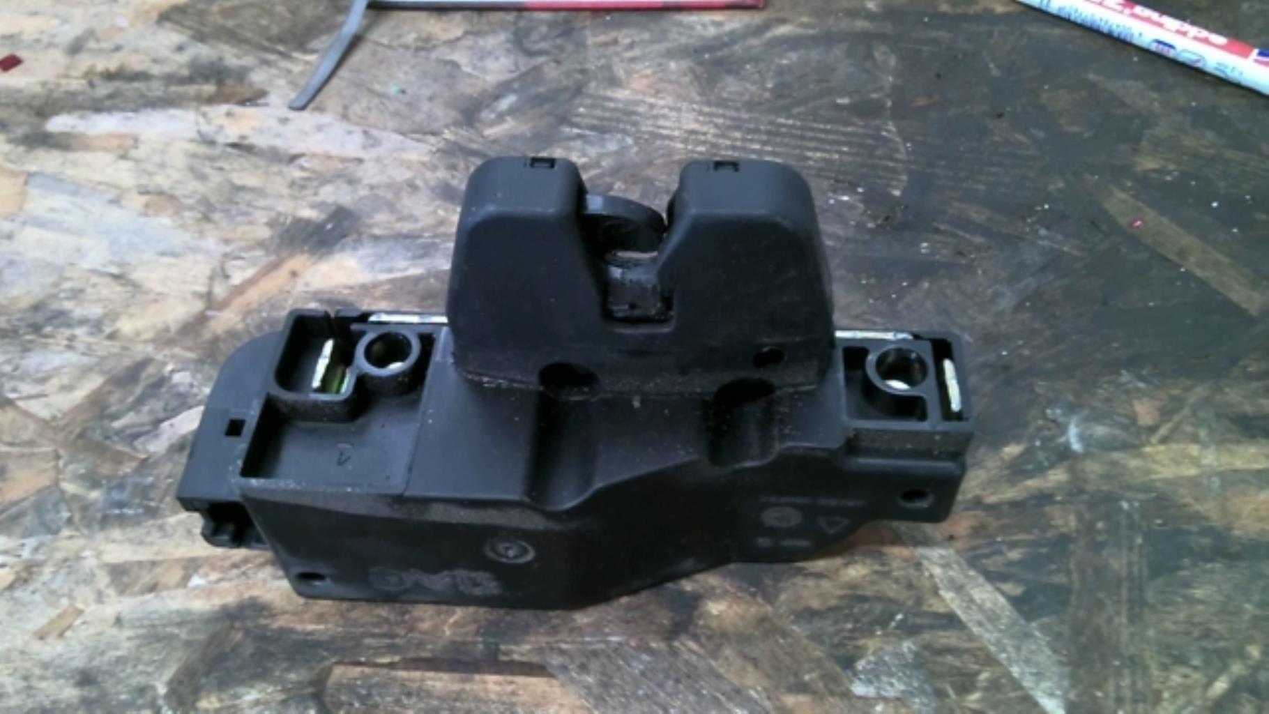 Serrure de hayon CITROEN C8 Diesel - 1