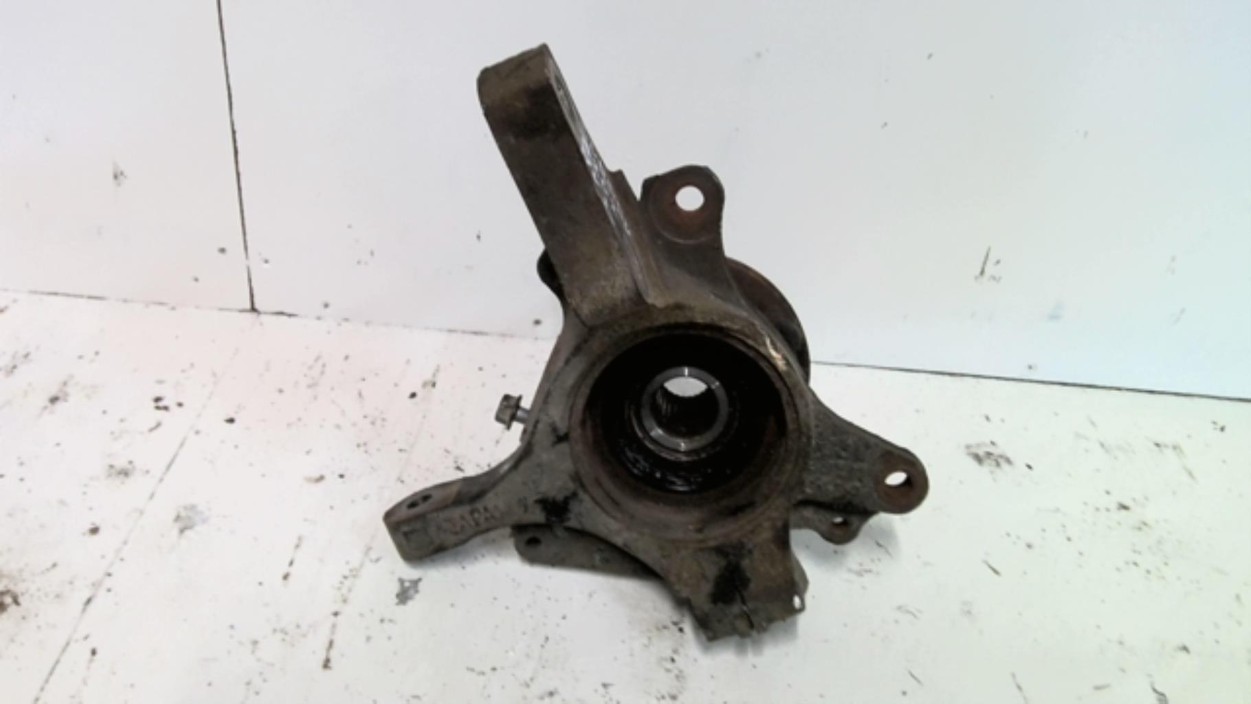Fusee avant droit SUBARU IMPREZA 2  - 1
