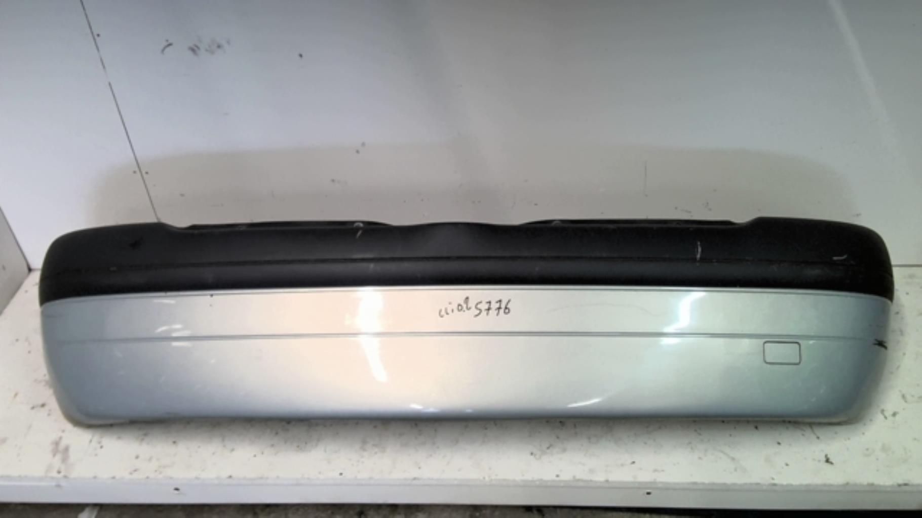 Pare choc arriere RENAULT CLIO 2 PHASE 1 Essence - 1