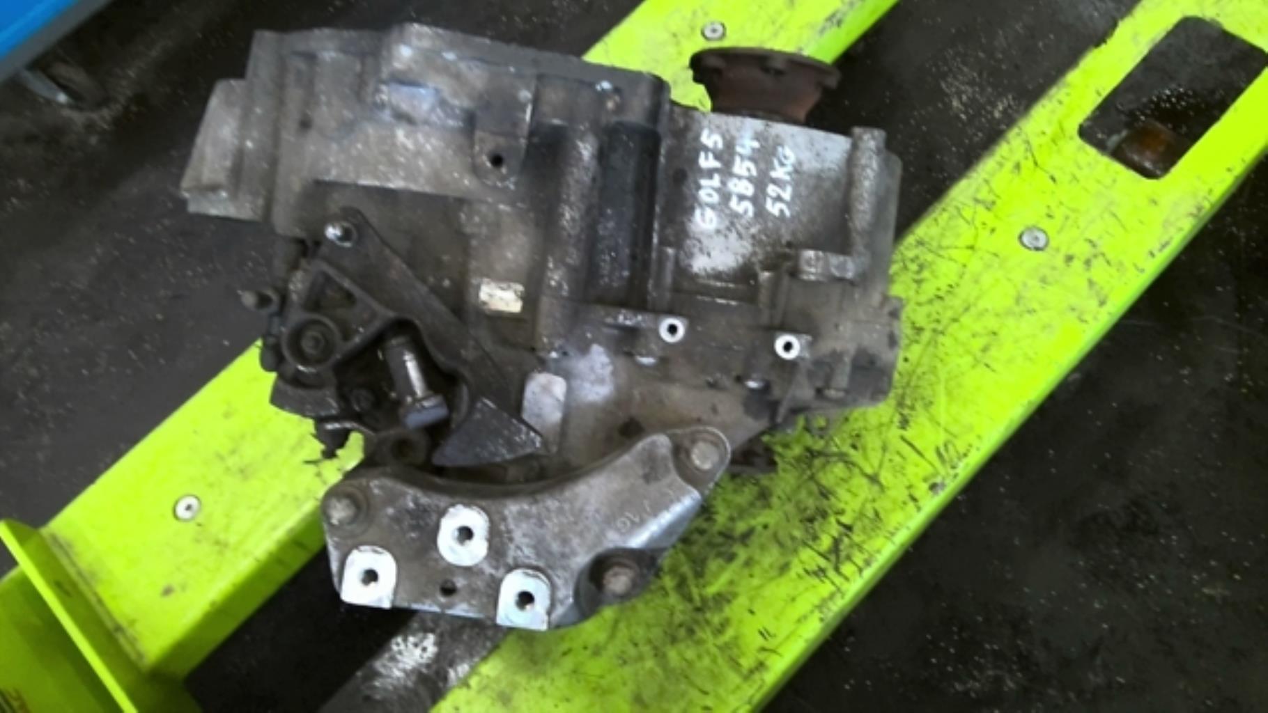 Boite de vitesses VOLKSWAGEN GOLF 5 Diesel - 1