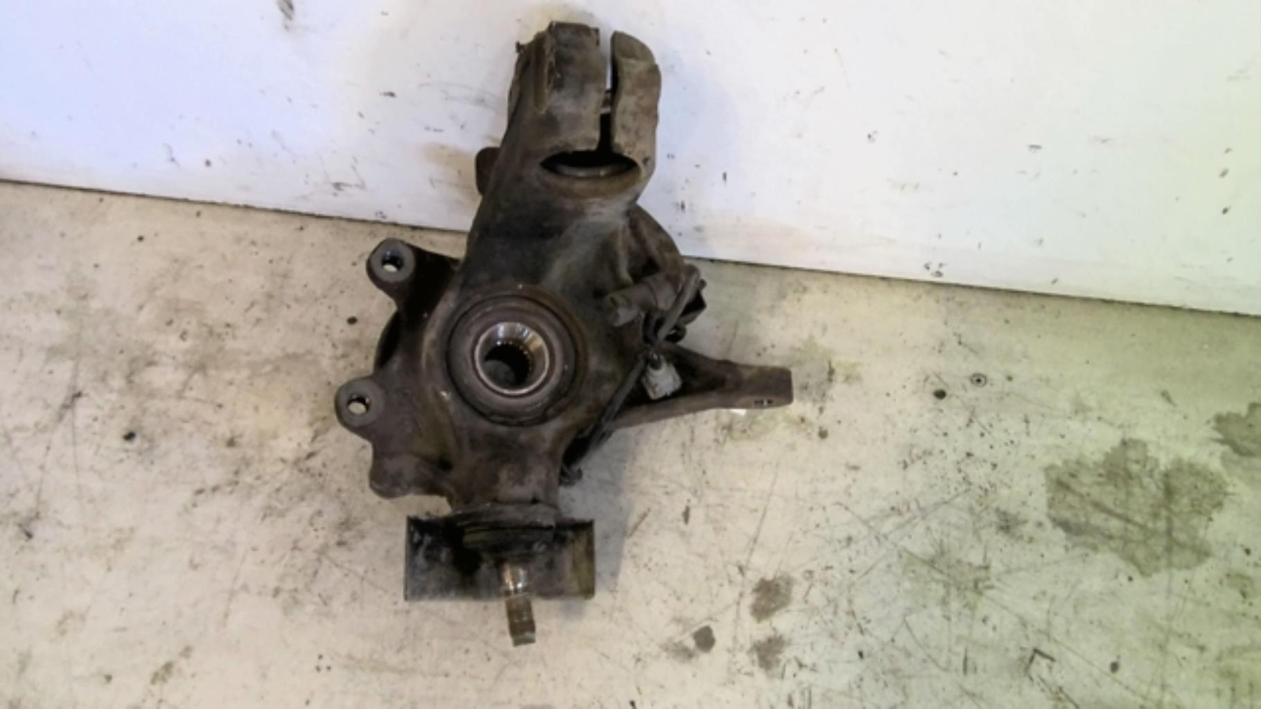 Fusee avant droit PEUGEOT 406 COUPE Essence - 1