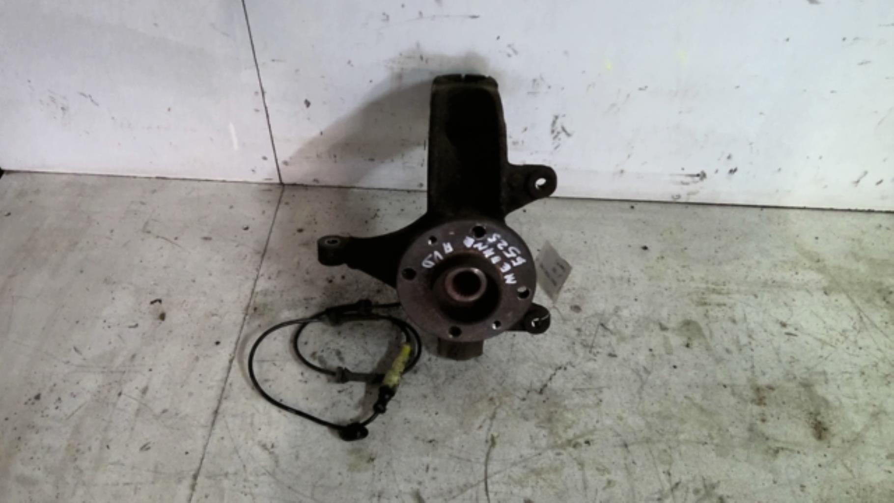 Fusee avant droit RENAULT MEGANE 2 PHASE 1 Diesel - 1