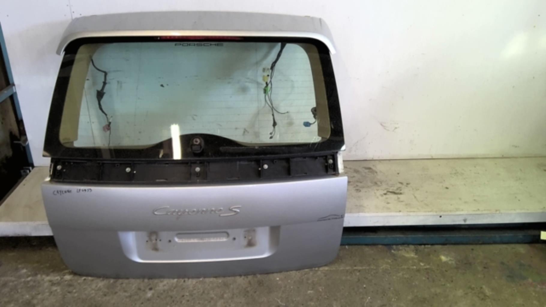 Malle/Hayon arriere PORSCHE CAYENNE 1 PHASE 1 Essence - 1
