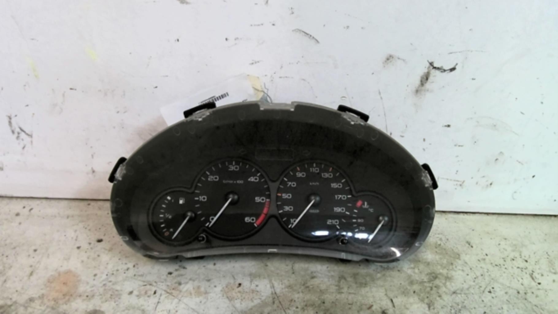 Compteur PEUGEOT 206 Diesel - 1