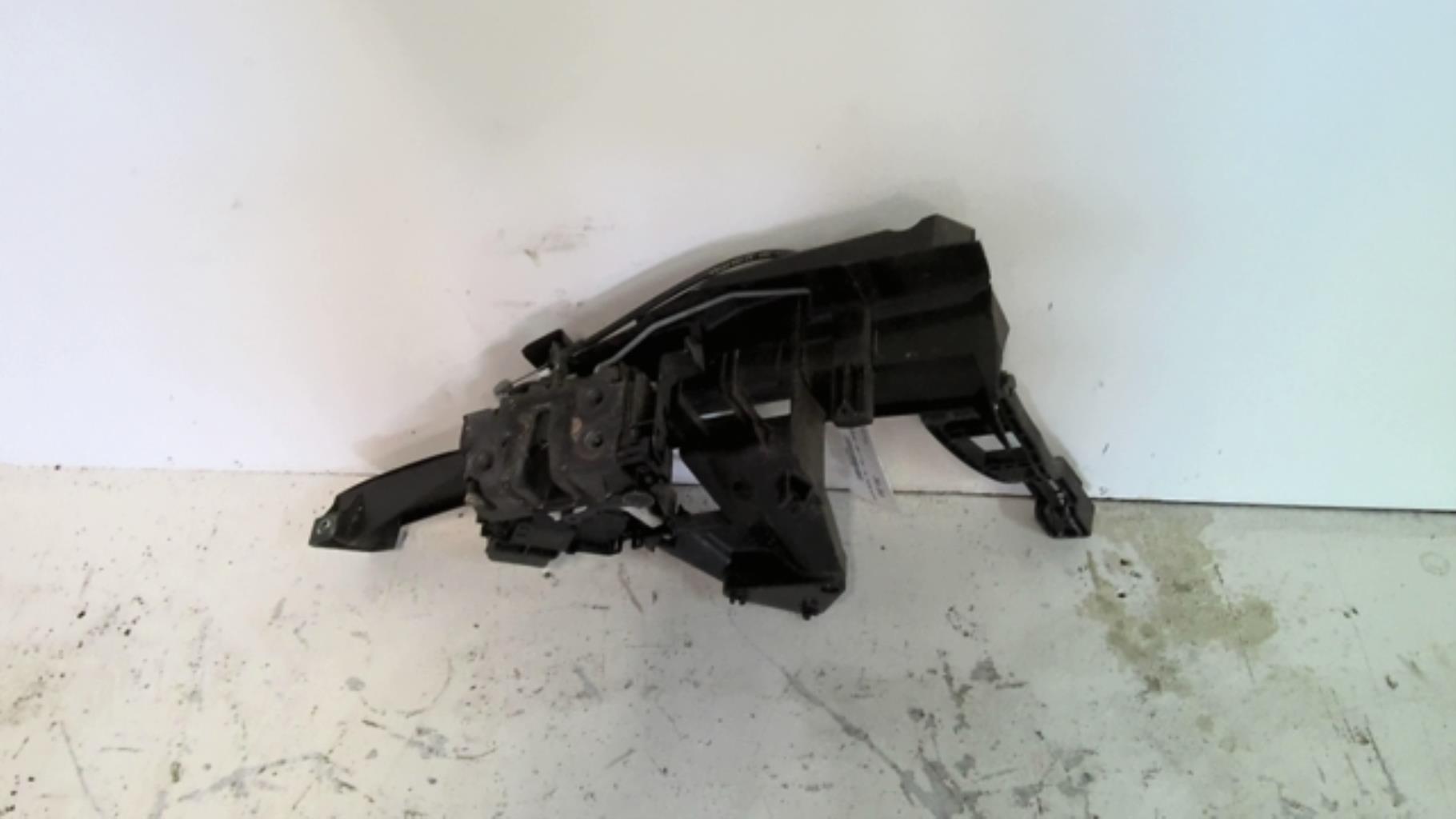 Serrure avant gauche FORD FOCUS 2 PHASE 1 Diesel - 1