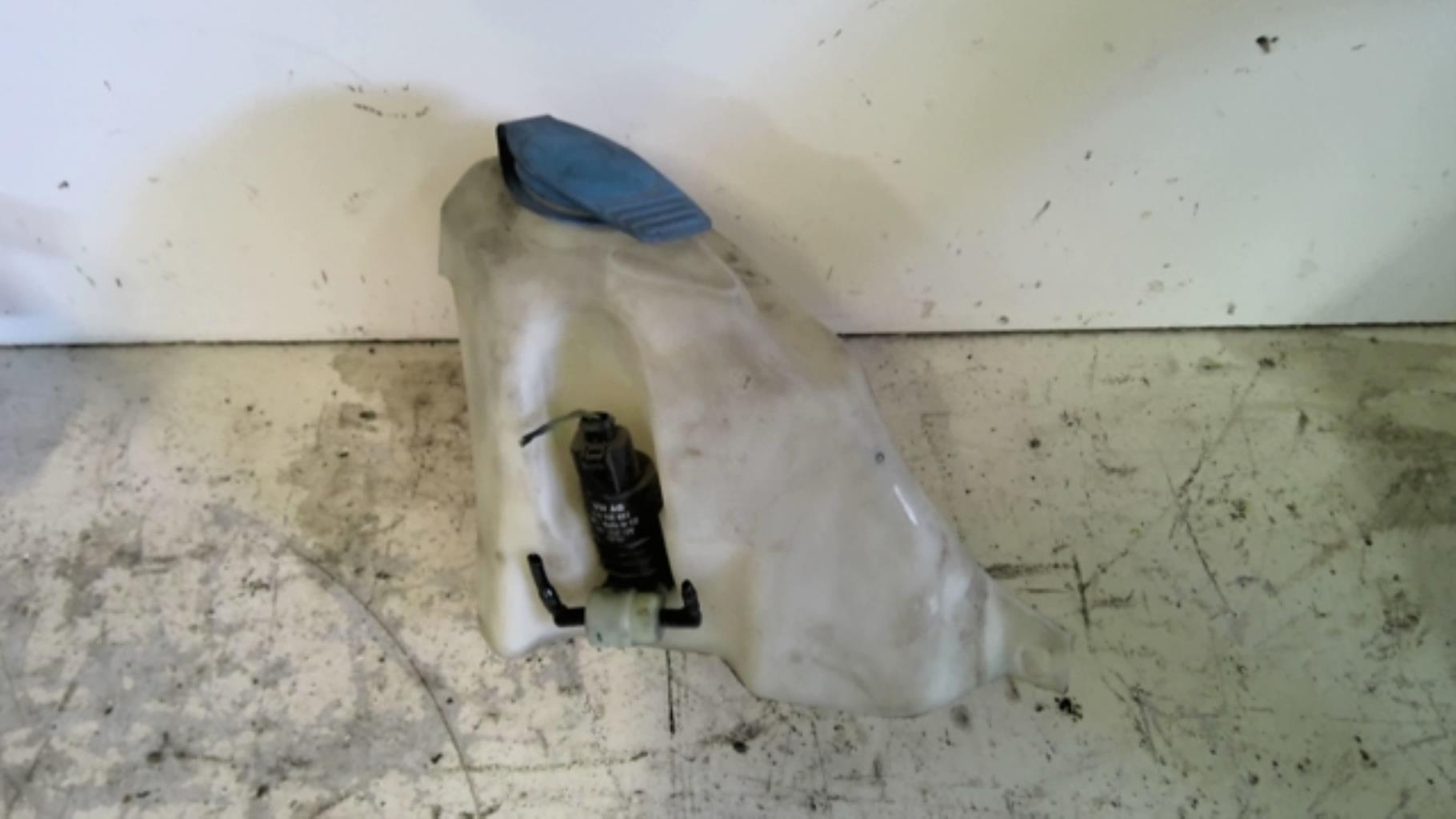 Vase de lave glace VOLKSWAGEN POLO 3 PHASE 2 Essence - 1