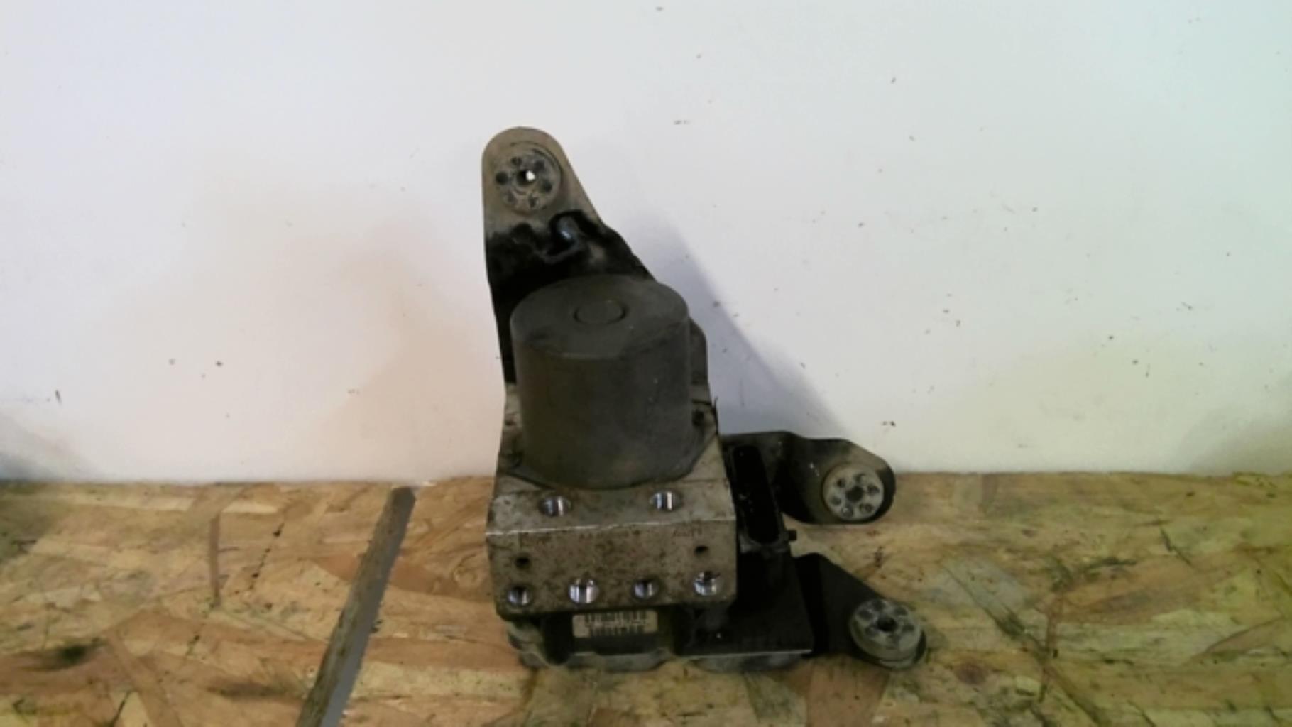 Bloc ABS (freins anti-blocage) RENAULT KANGOO 2 PHASE 1 Diesel - 1