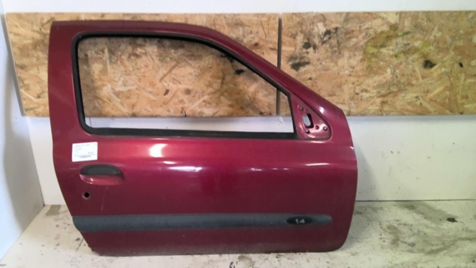 Porte avant droit RENAULT CLIO 2 PHASE 1 Essence - 1