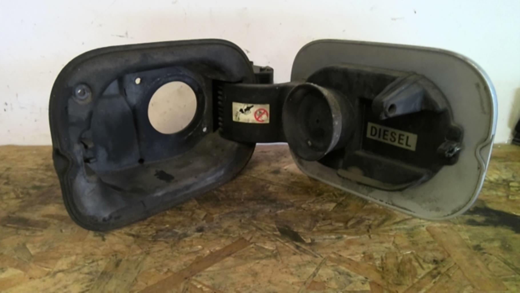 Trappe d'essence RENAULT MEGANE 2  - 1