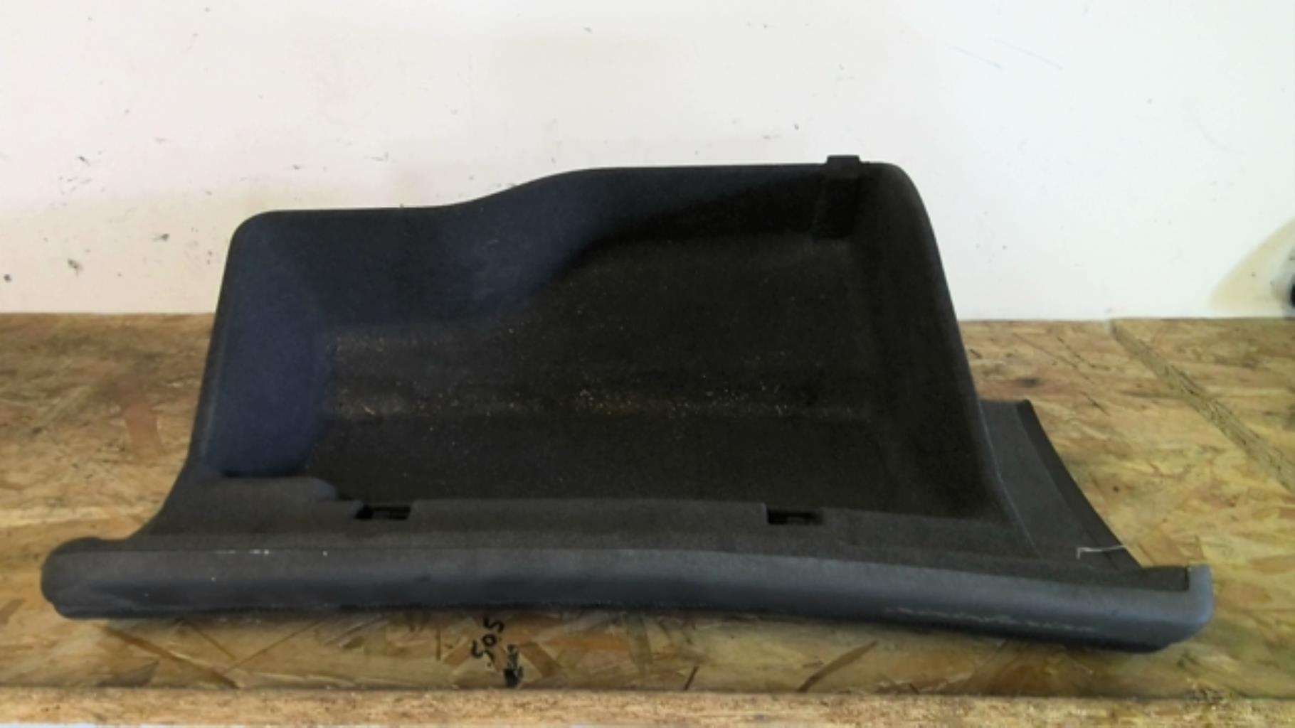 Boite a gants PEUGEOT 406 COUPE Diesel - 1