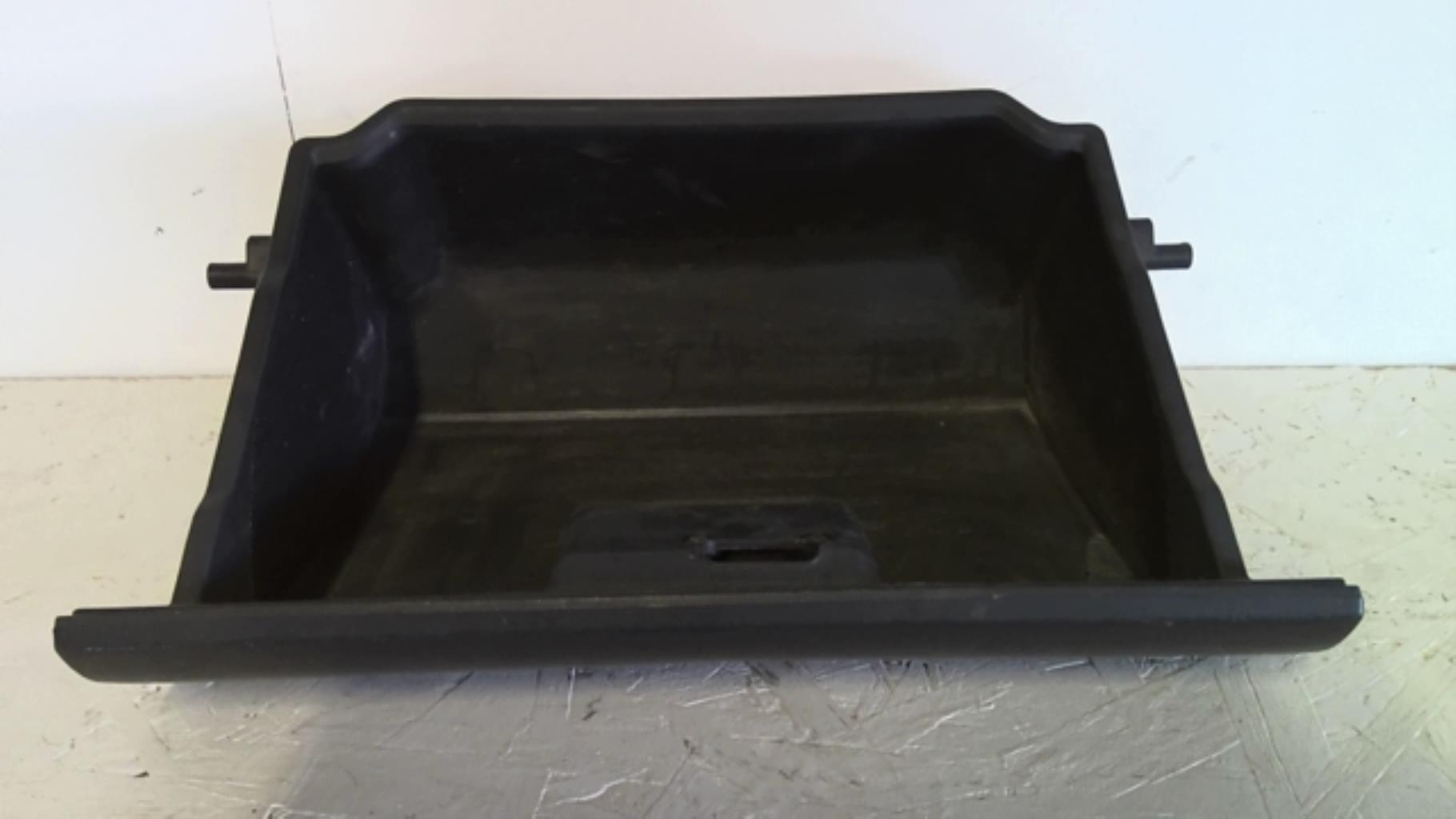 Boite a gants MAZDA MX5 2 PHASE 1 CABRIOLET Essence - 1