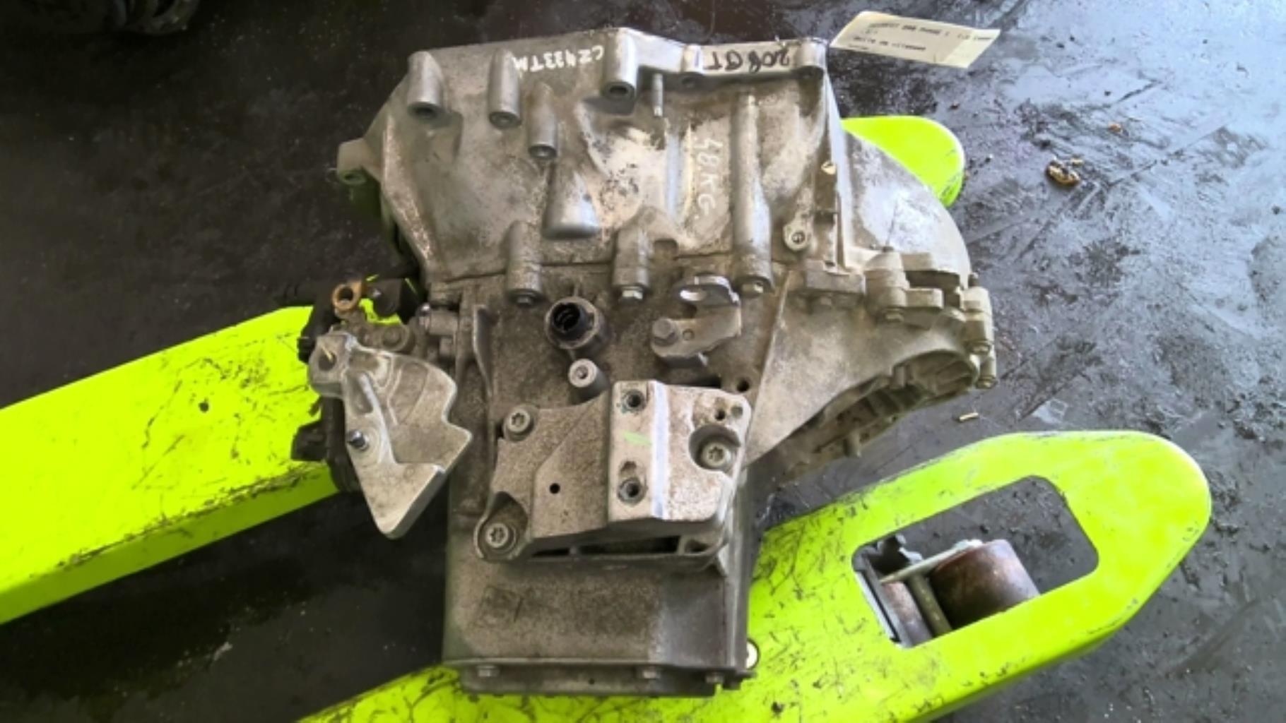 Boite de vitesses PEUGEOT 208 1 PHASE 1 Essence - 1