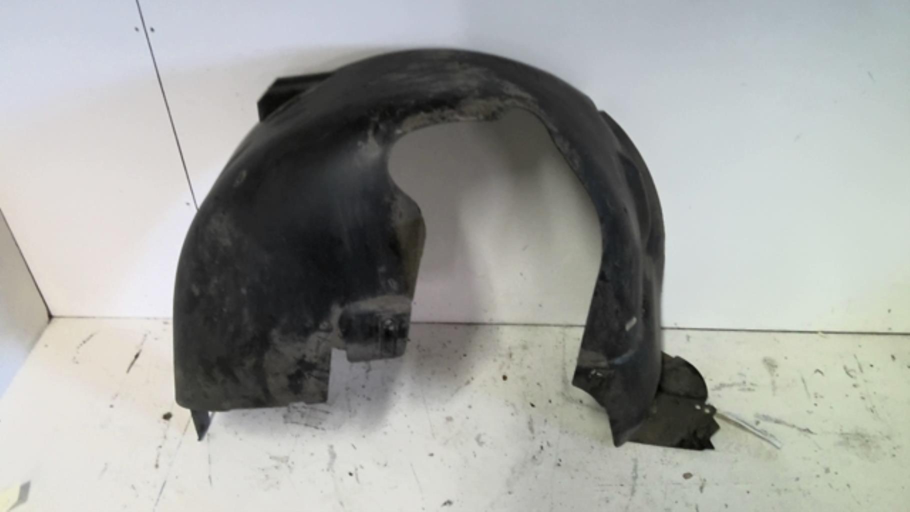 Pare boue arriere droit CITROEN C4 1 PHASE 1 Essence - 1