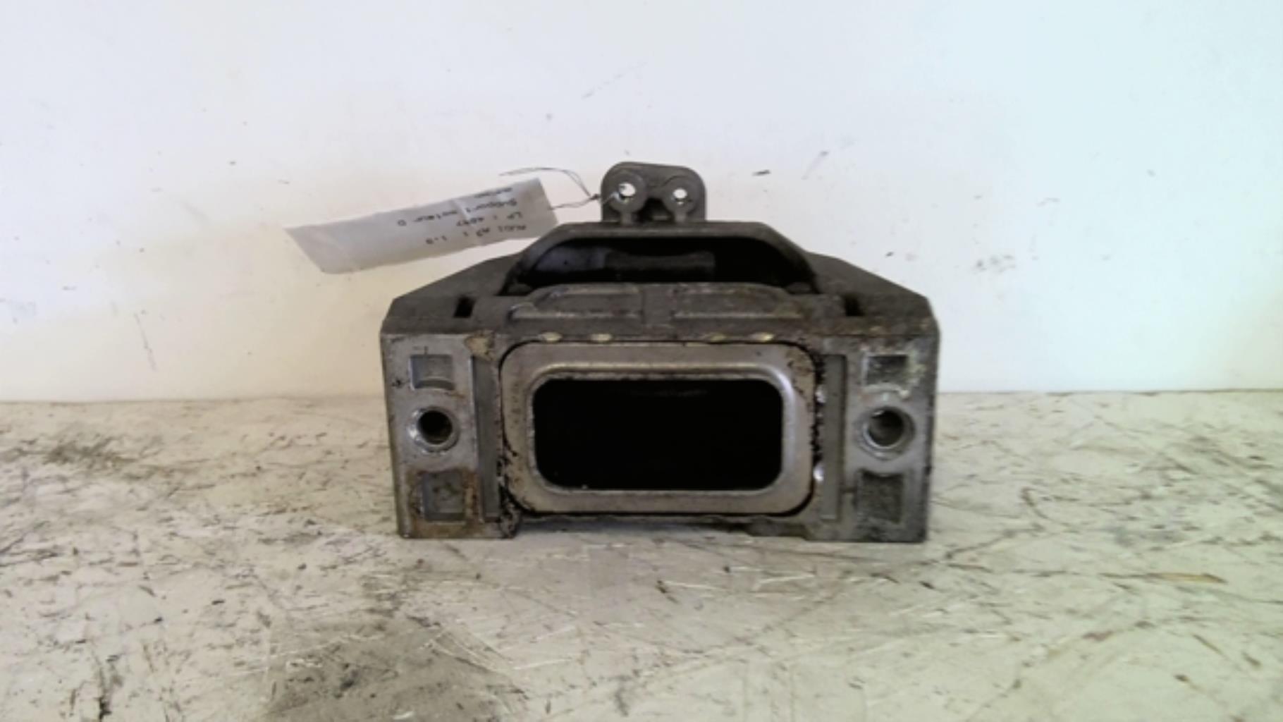 Support moteur droit AUDI A3 1  - 1