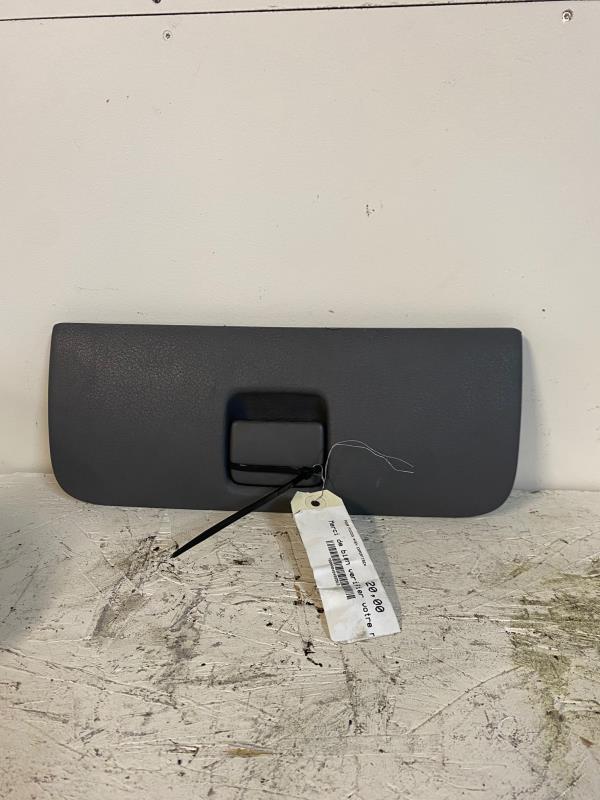 Boite a gants RENAULT CLIO 2 PHASE 1 Diesel - 1