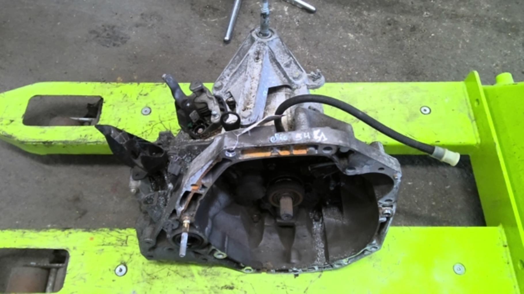 Boite de vitesses RENAULT CLIO 3 PHASE 2 BREAK Diesel - 1