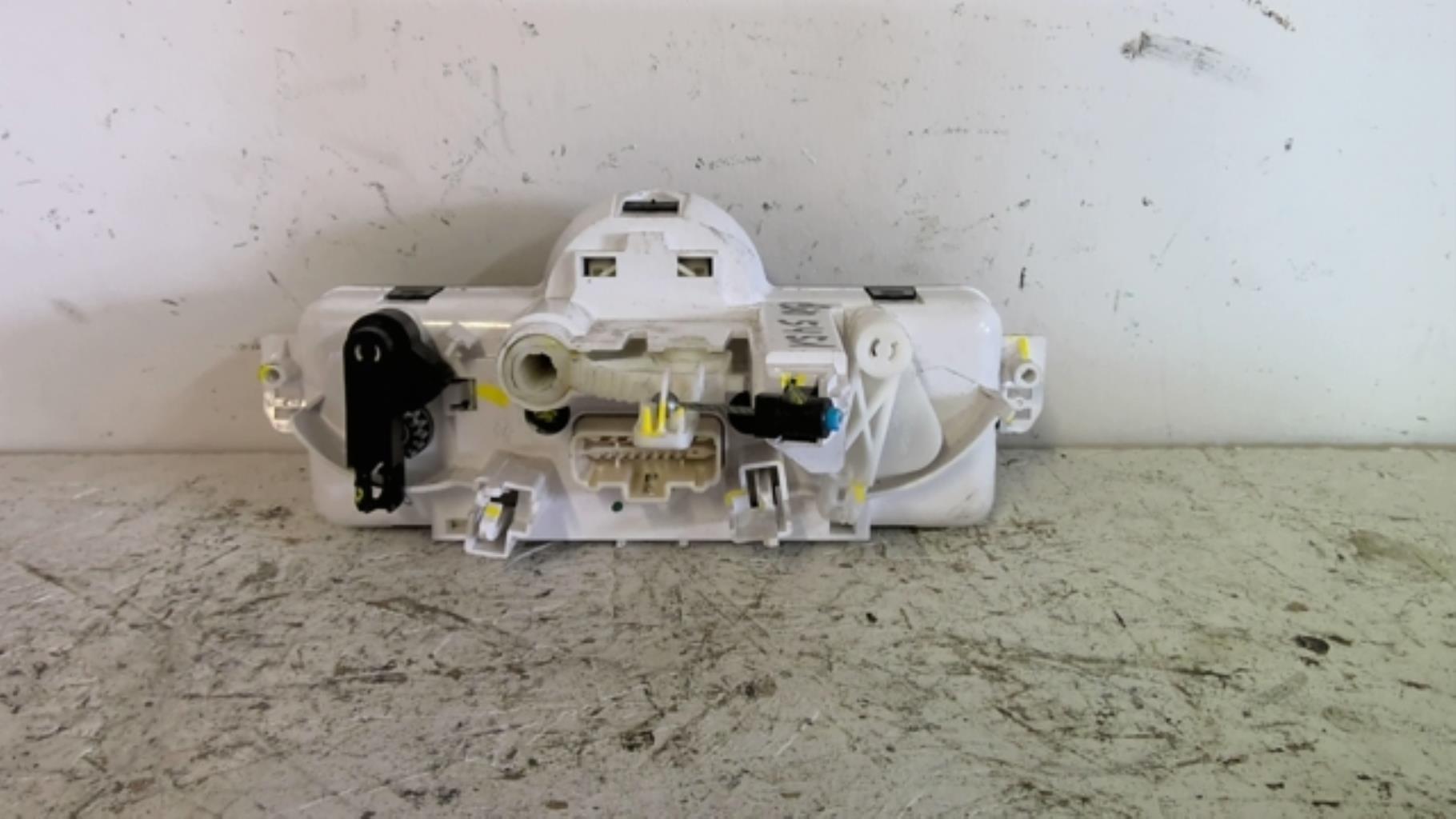 Commande chauffage RENAULT CLIO 3 PHASE 2 BREAK Diesel - 1