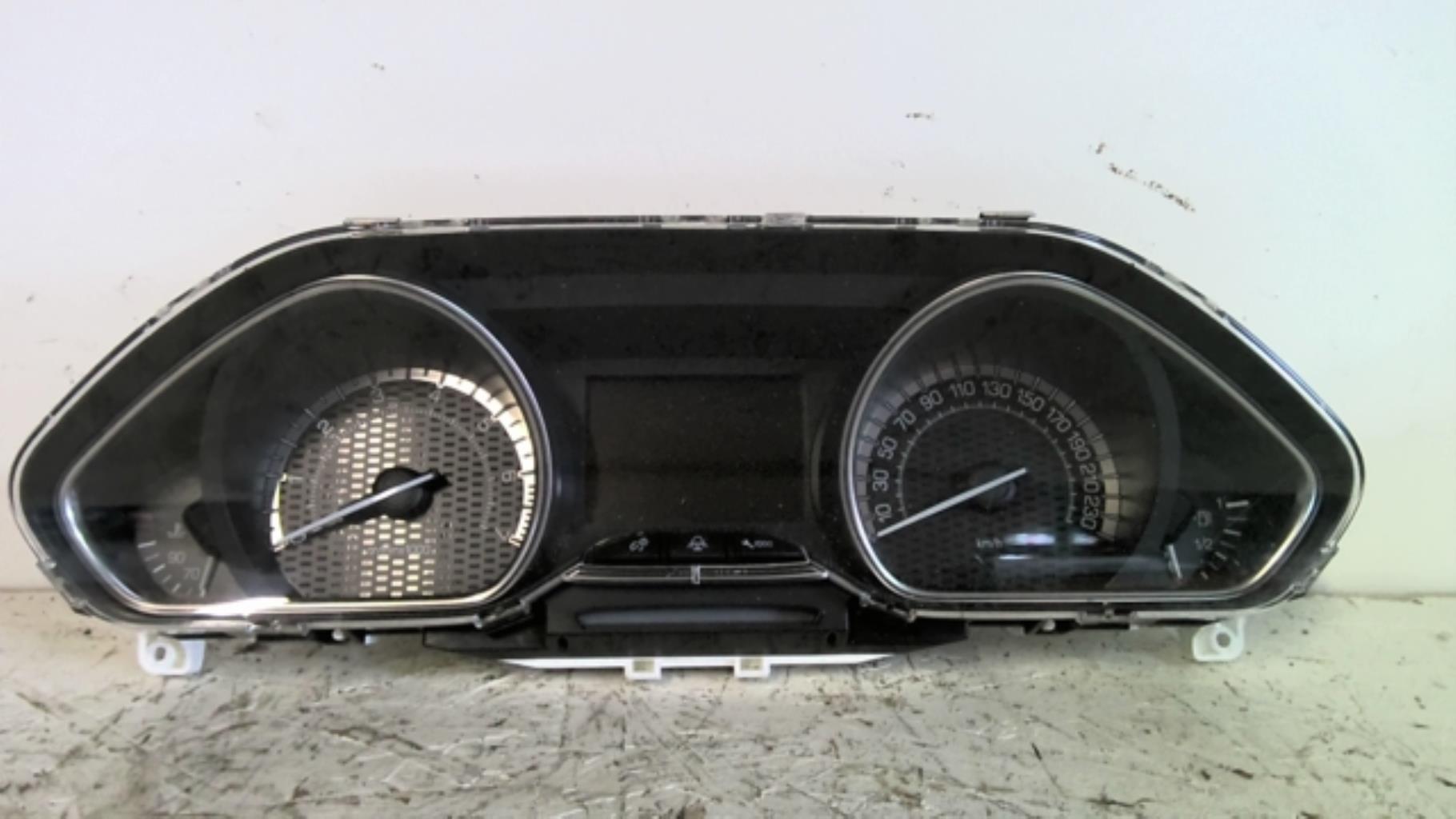 Compteur PEUGEOT 208 1 PHASE 1 Essence - 1