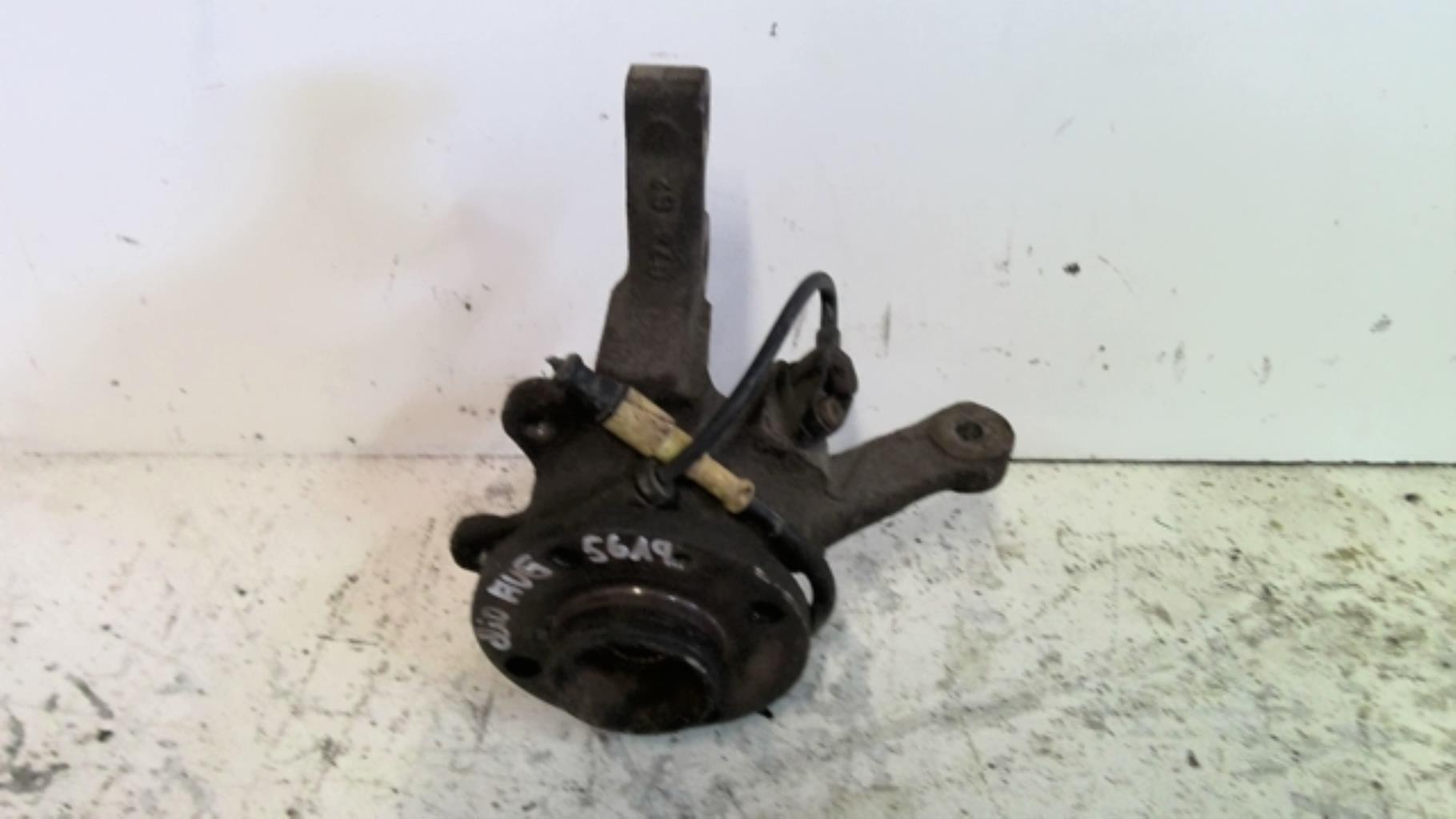 Fusee avant gauche RENAULT CLIO 2 PHASE 1 Essence - 1