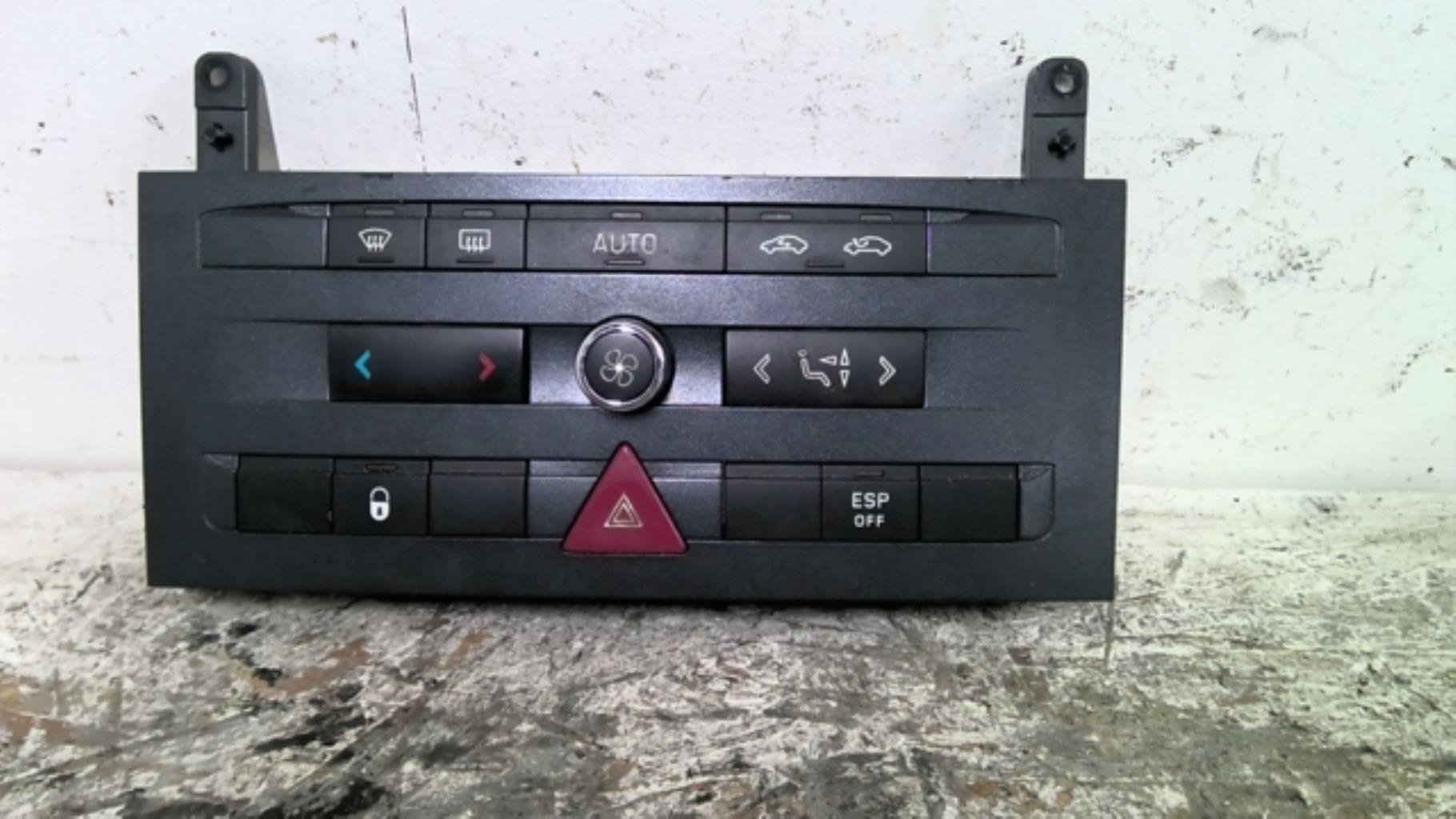 Commande chauffage PEUGEOT 407 PHASE 1 Diesel - 1