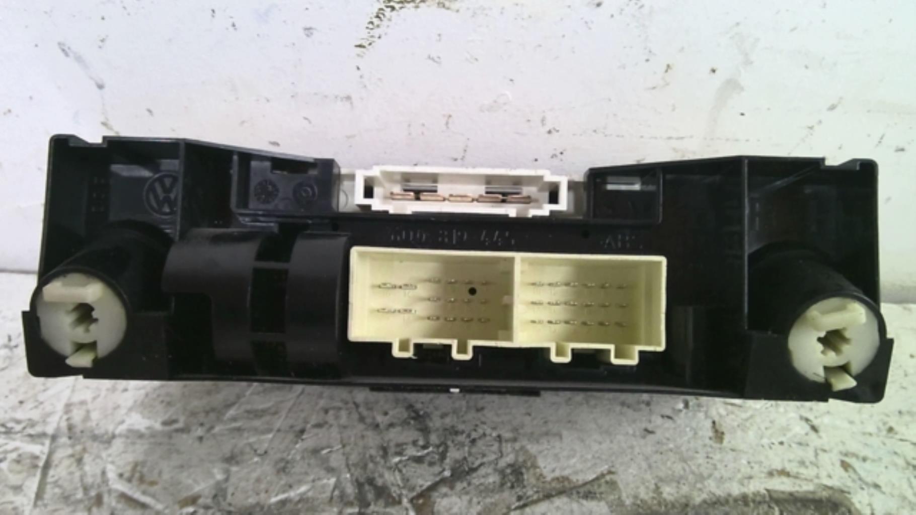 Commande chauffage VOLKSWAGEN POLO 5 PHASE 1 Diesel - 1