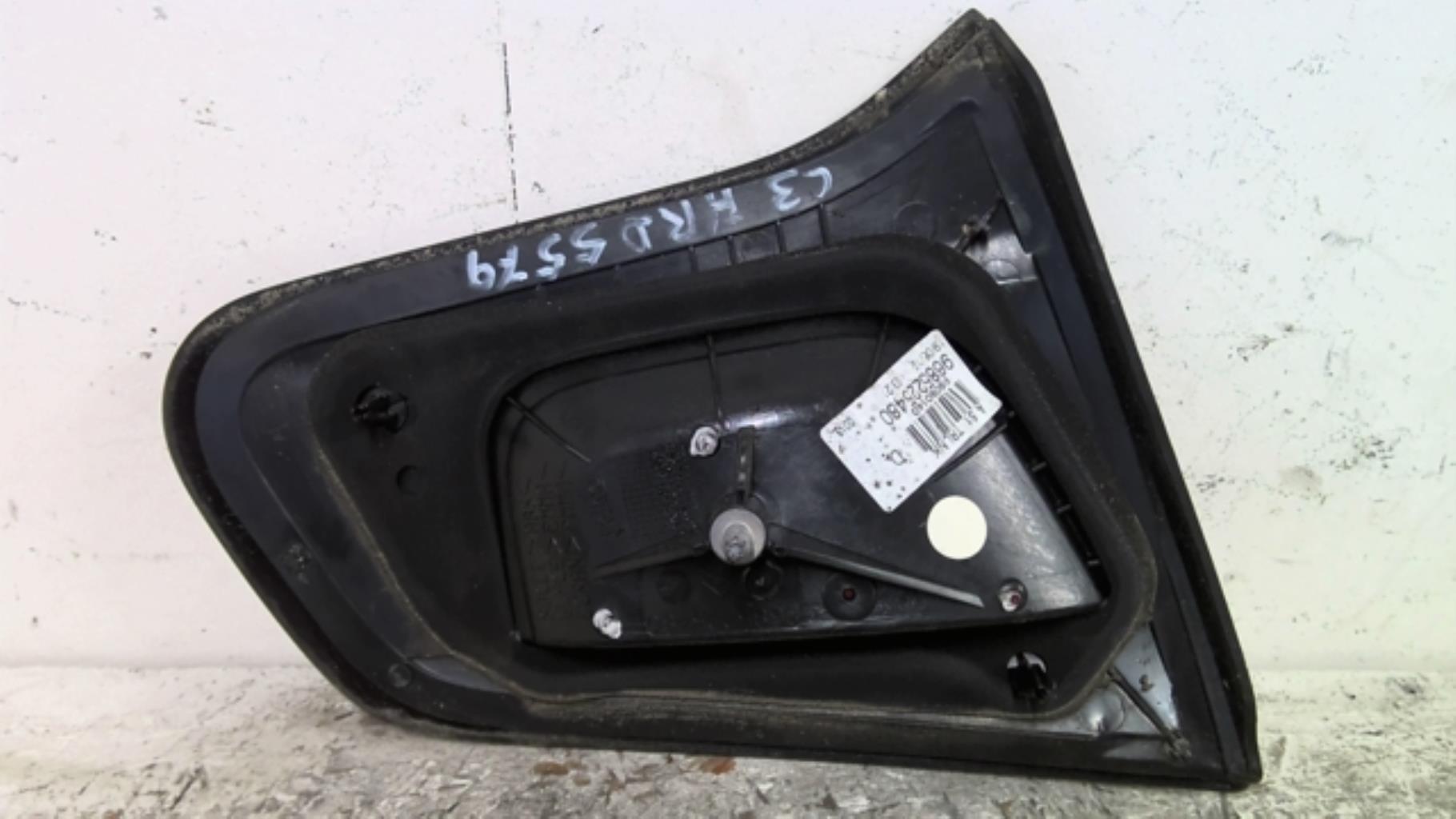 Feu arriere secondaire droit (feux) CITROEN C3 2 PHASE 1 Diesel - 1