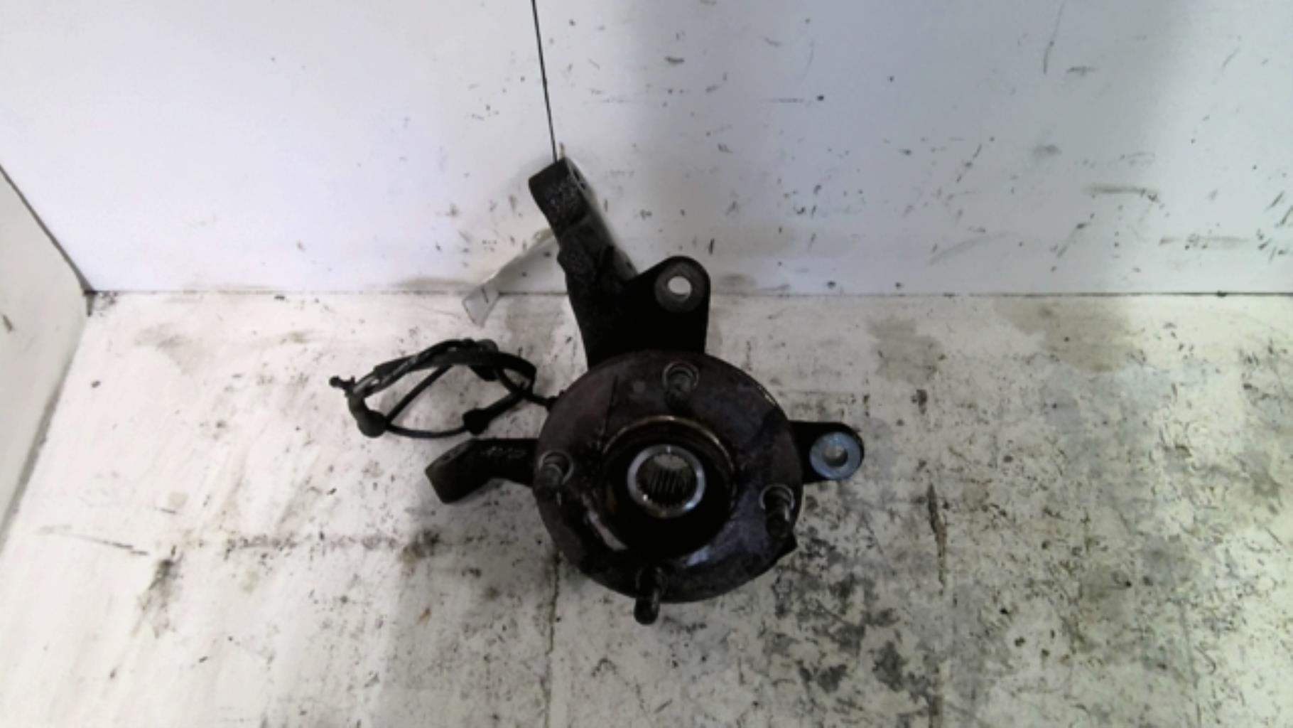 Fusee avant droit FORD FIESTA 6 PHASE 1 Diesel - 1