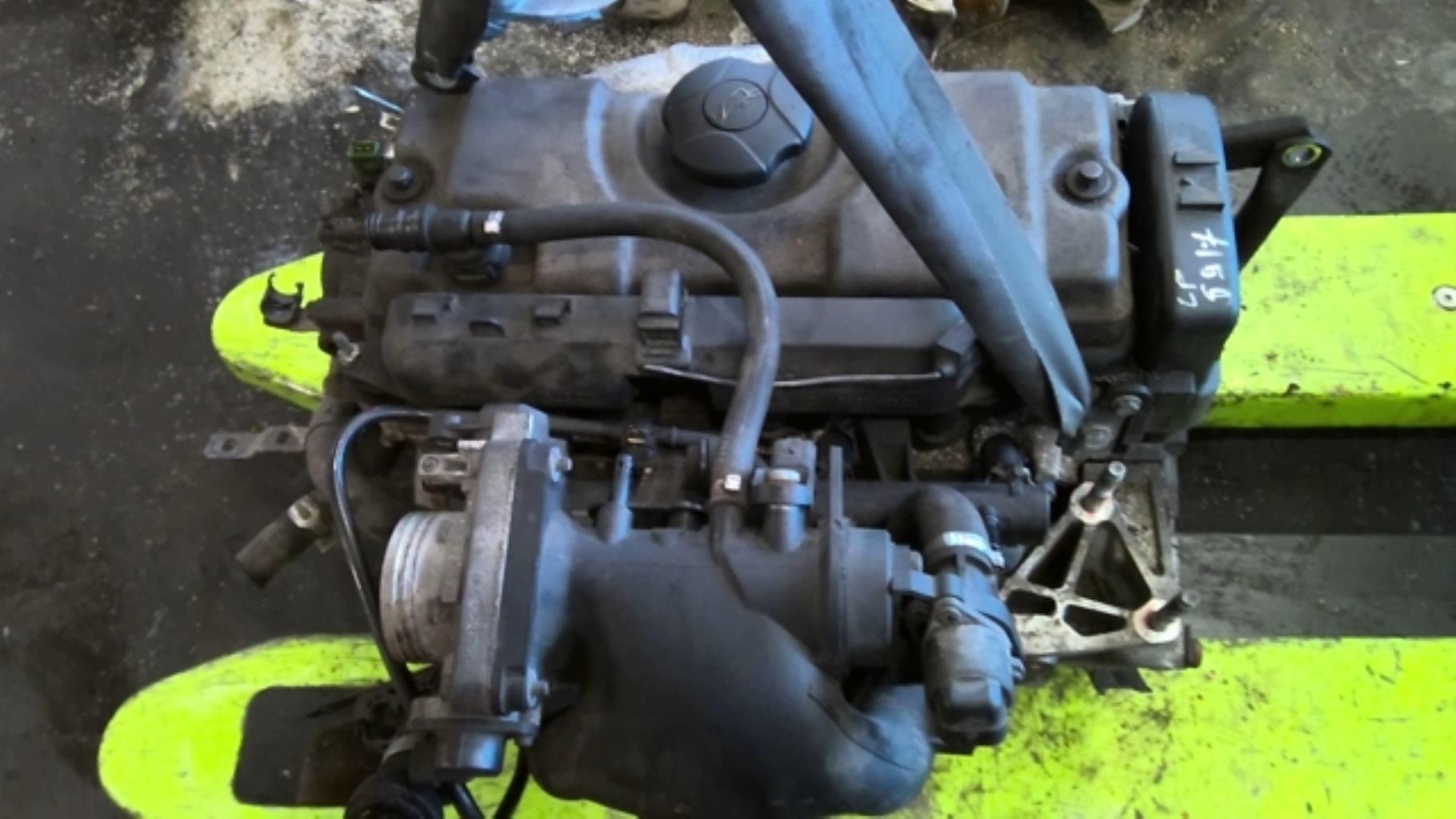 Moteur PEUGEOT 206 PHASE 1 Essence - 1