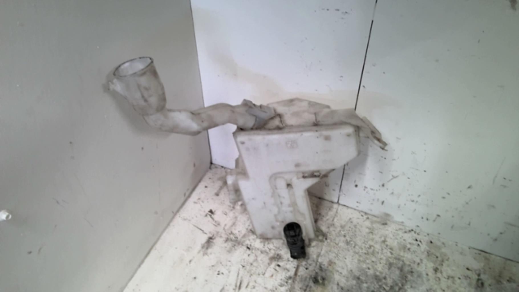 Vase de lave glace PEUGEOT 407 PHASE 1 Diesel - 1