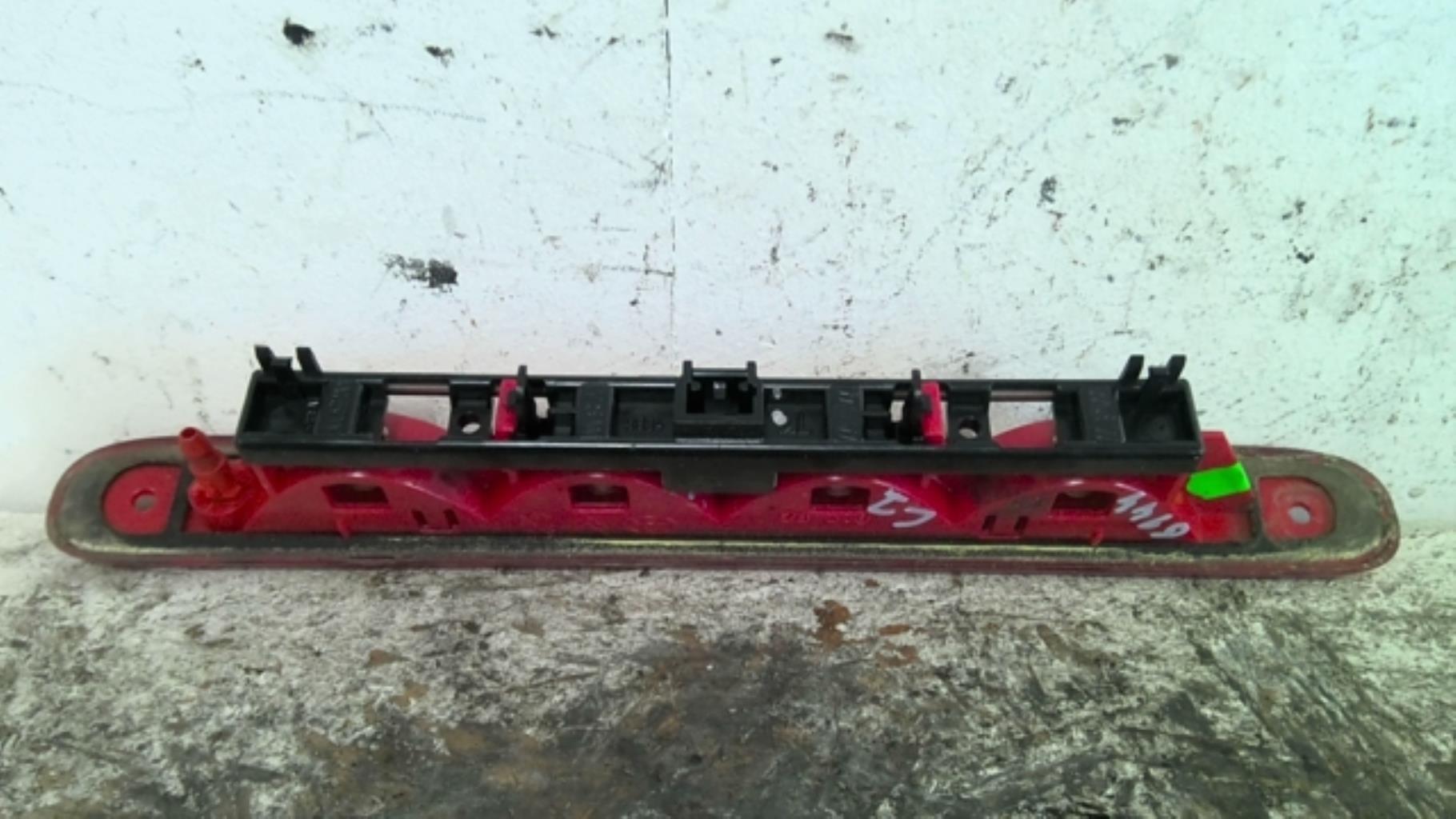 Feu arriere stop central CITROEN C1 1 PHASE 1 Essence - 1