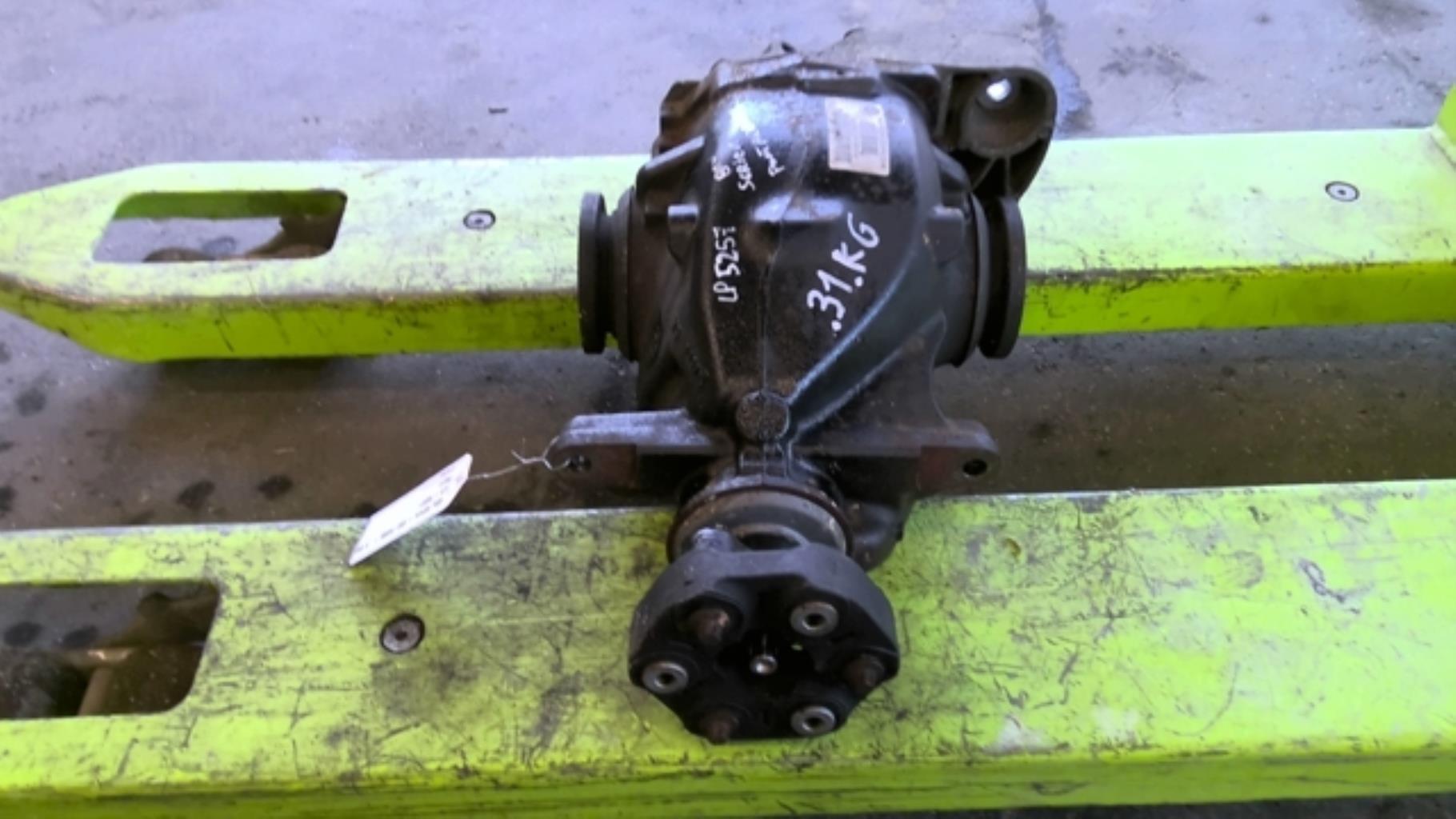 Pont (propulsion) BMW SERIE 1 E87 PHASE 1 Essence - 1