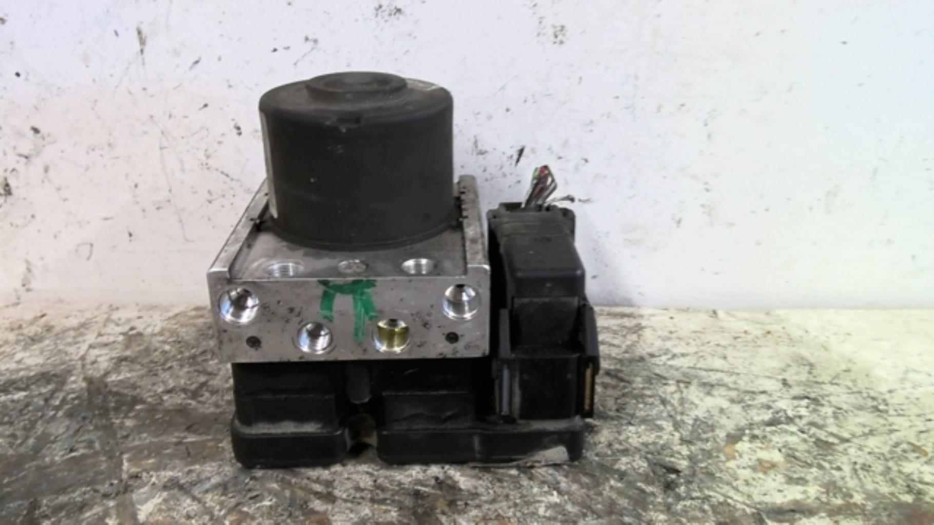 Bloc ABS (freins anti-blocage) FORD C-MAX 1 PHASE 1 Diesel - 1