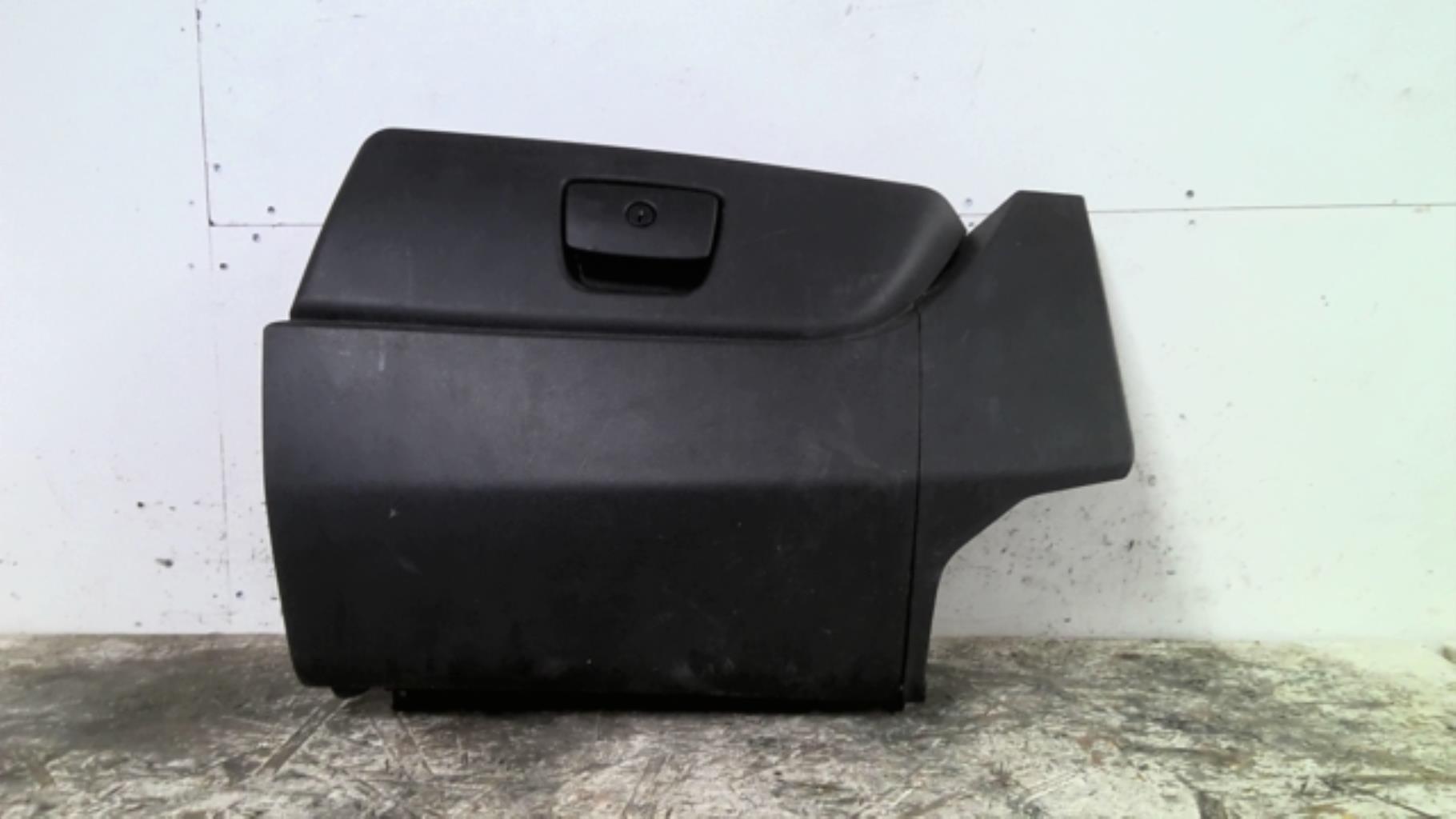 Boite a gants PEUGEOT BIPPER Diesel - 1