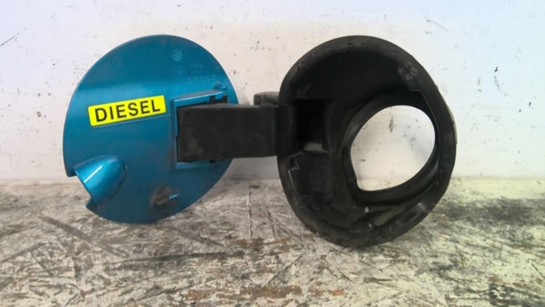 Trappe d'essence PEUGEOT 208 1 PHASE 1 Diesel - 1