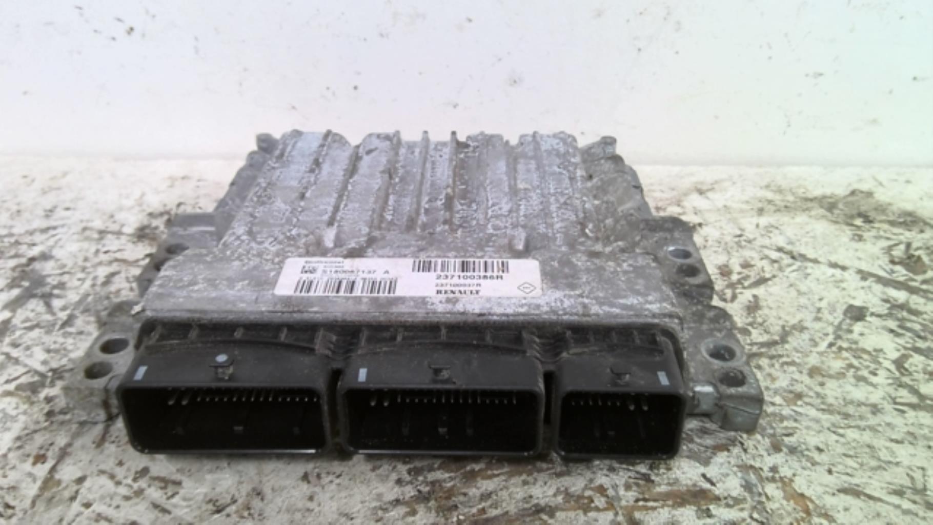 Calculateur RENAULT MEGANE 3 PHASE 1 BREAK Diesel - 1