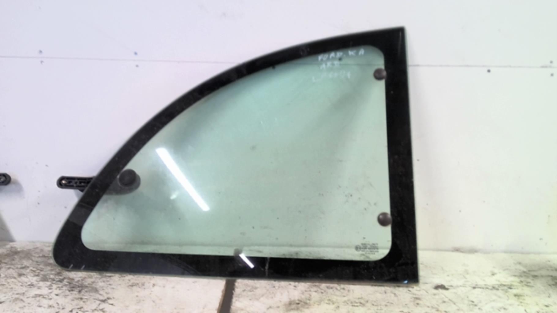 Custode arriere droit FORD KA 1 PHASE 1 Essence - 1