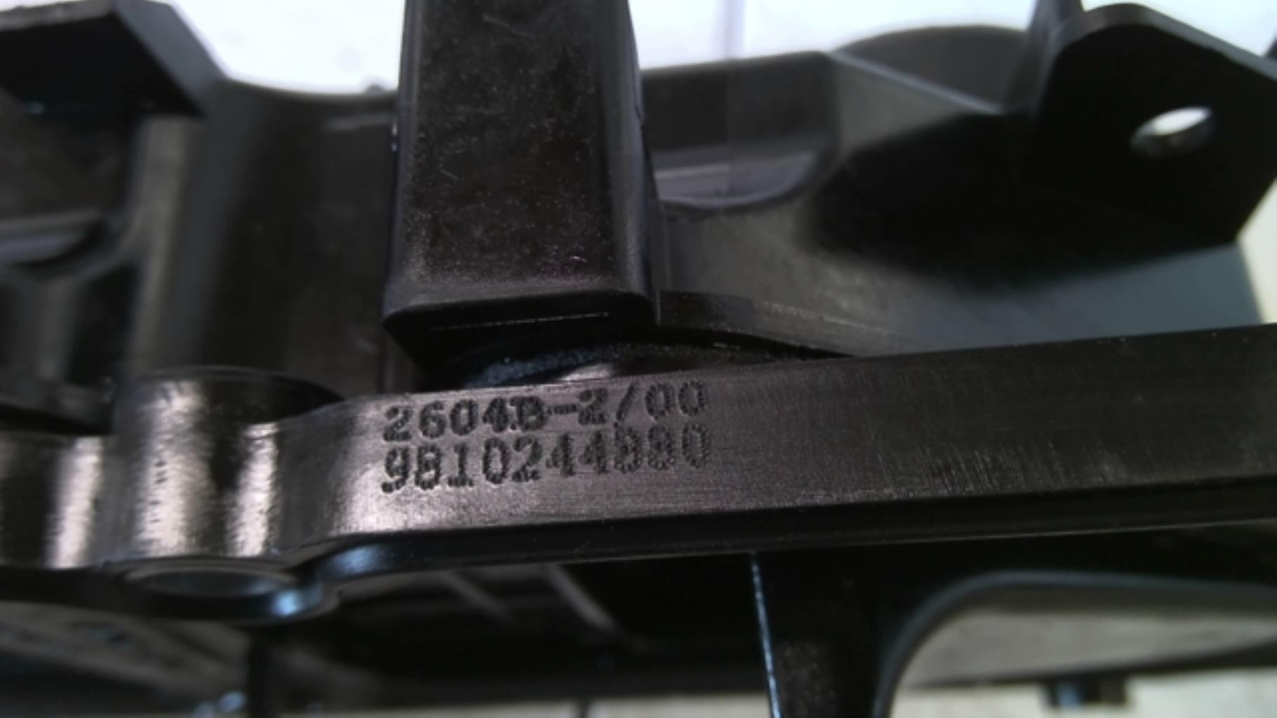 Cache culbuteur PEUGEOT 208 1 PHASE 2 Diesel - 1